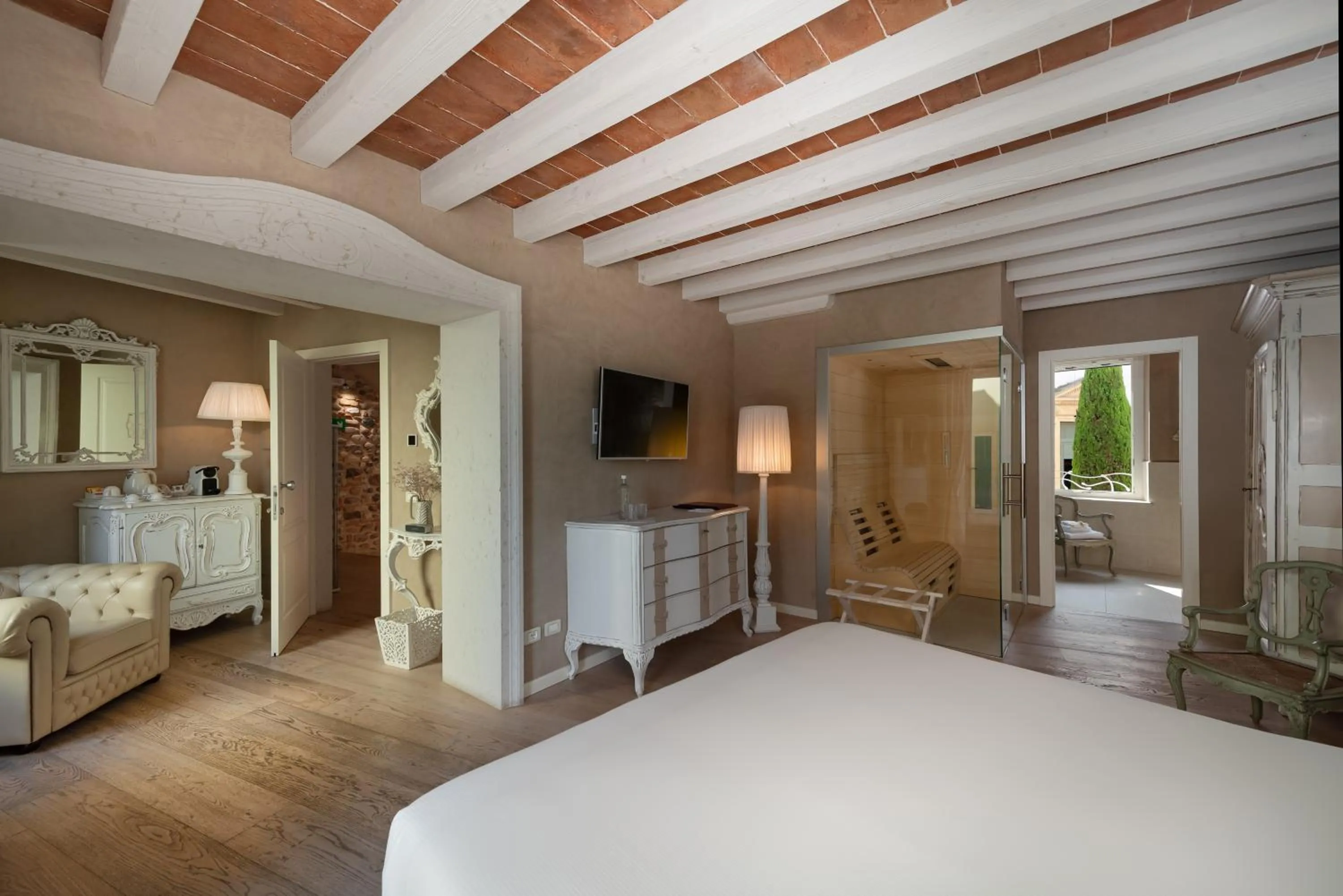 Bed in Regia Rosetta - Royal Rooms Borghetto