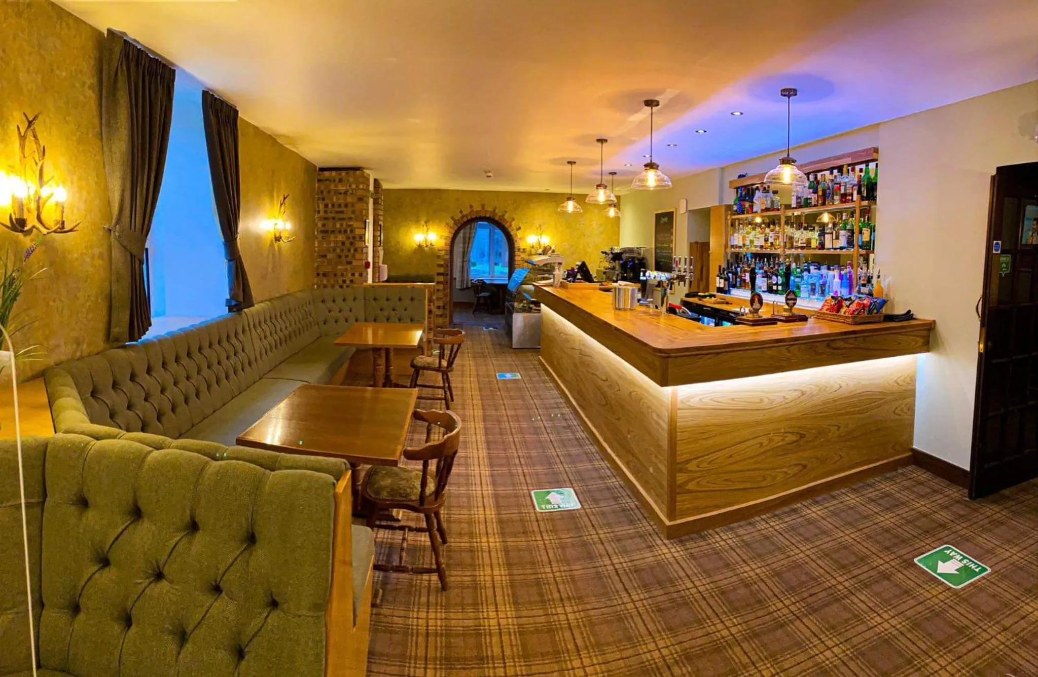 Lounge or bar in Duke Of Gordon Hotel