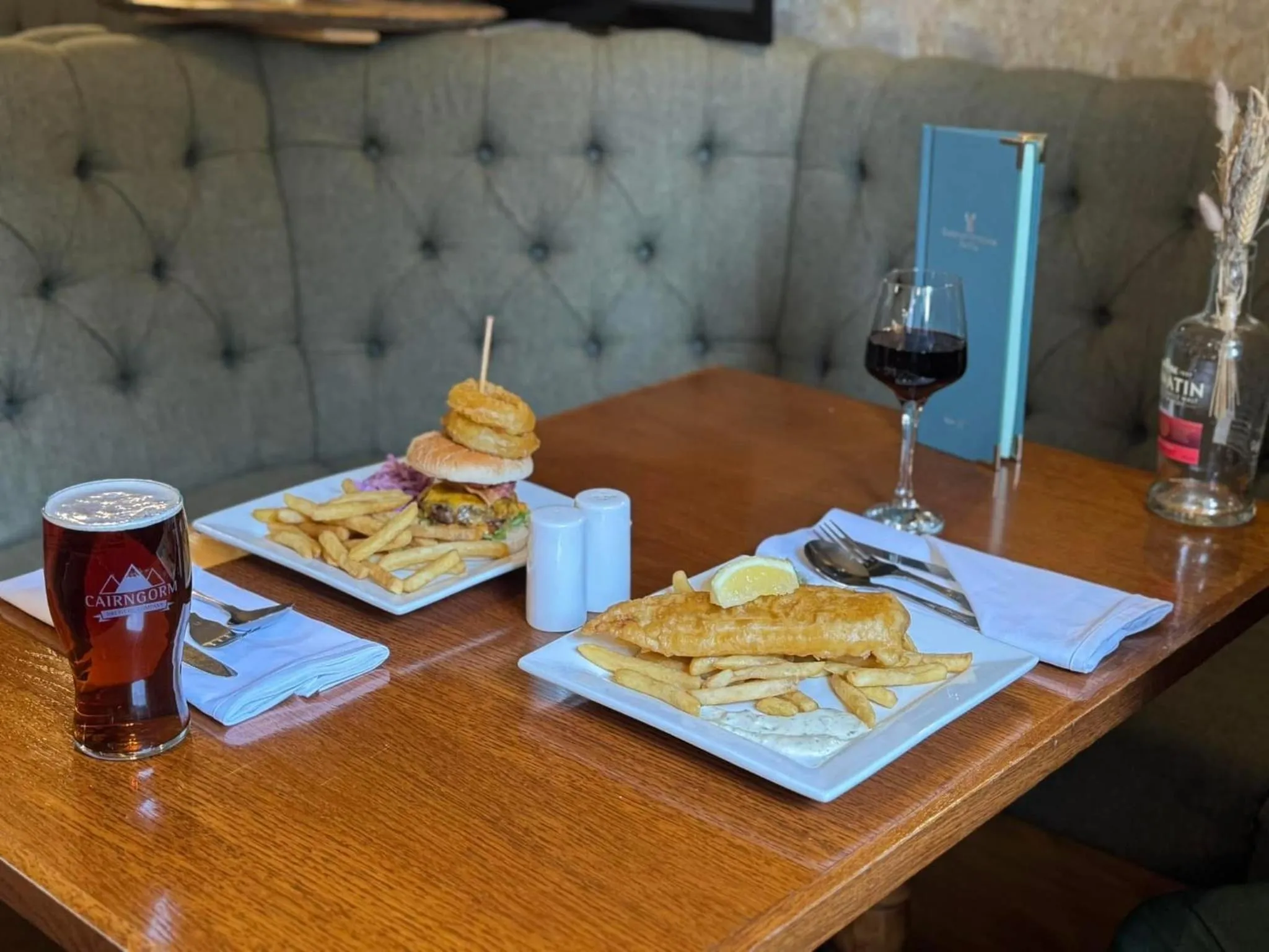Restaurant/places to eat in Duke Of Gordon Hotel