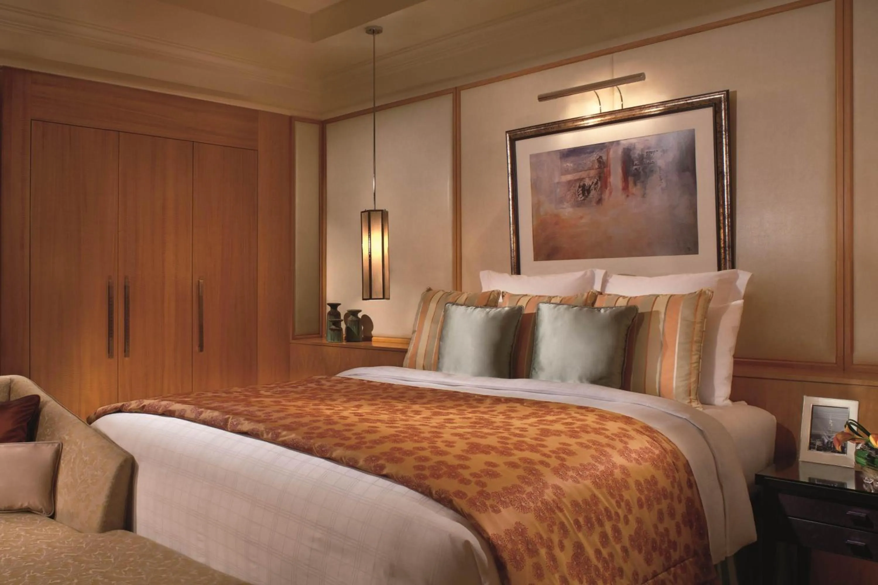Bedroom, Bed in The Ritz-Carlton Executive Residences