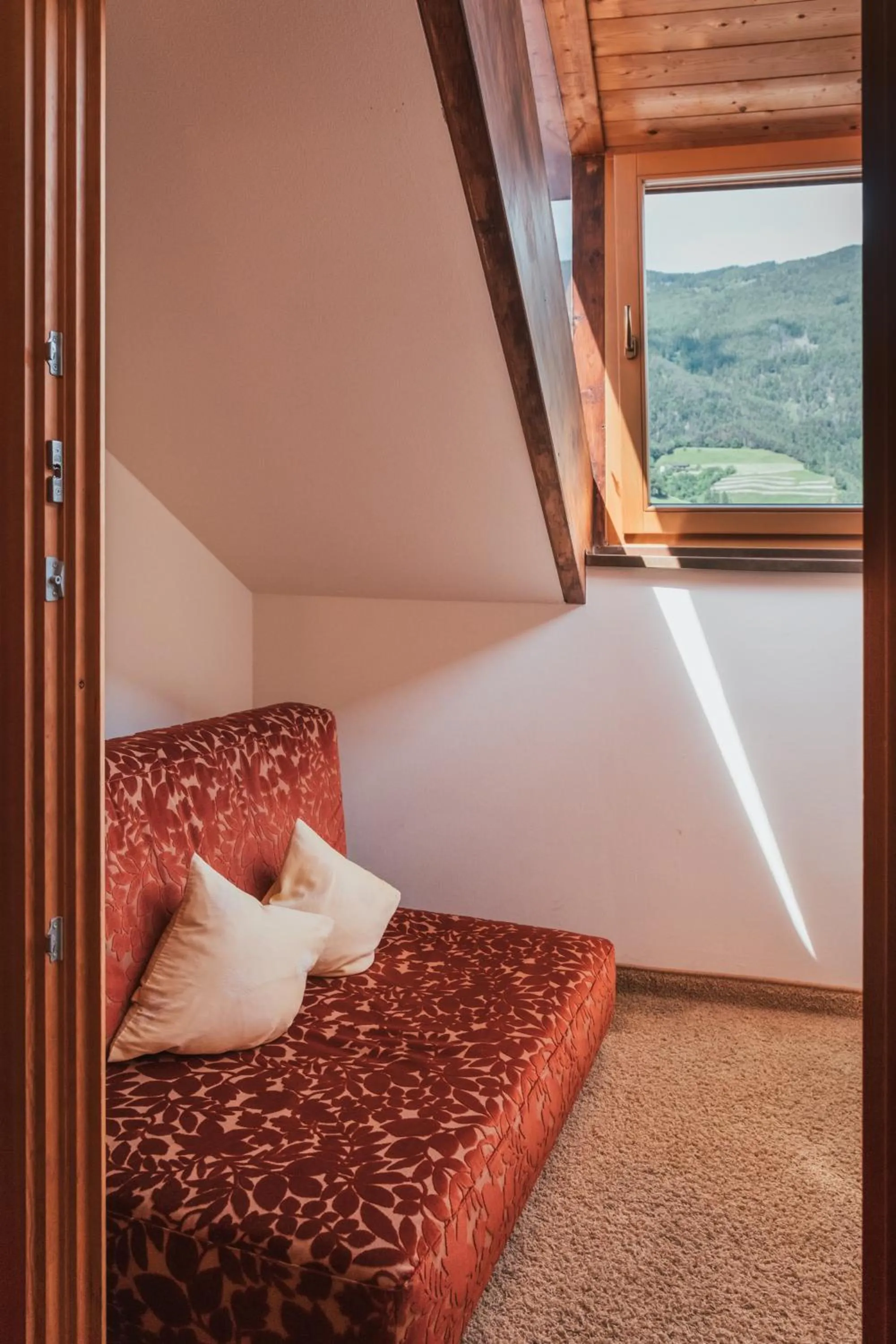 Photo of the whole room, Bed in Hotel Traube