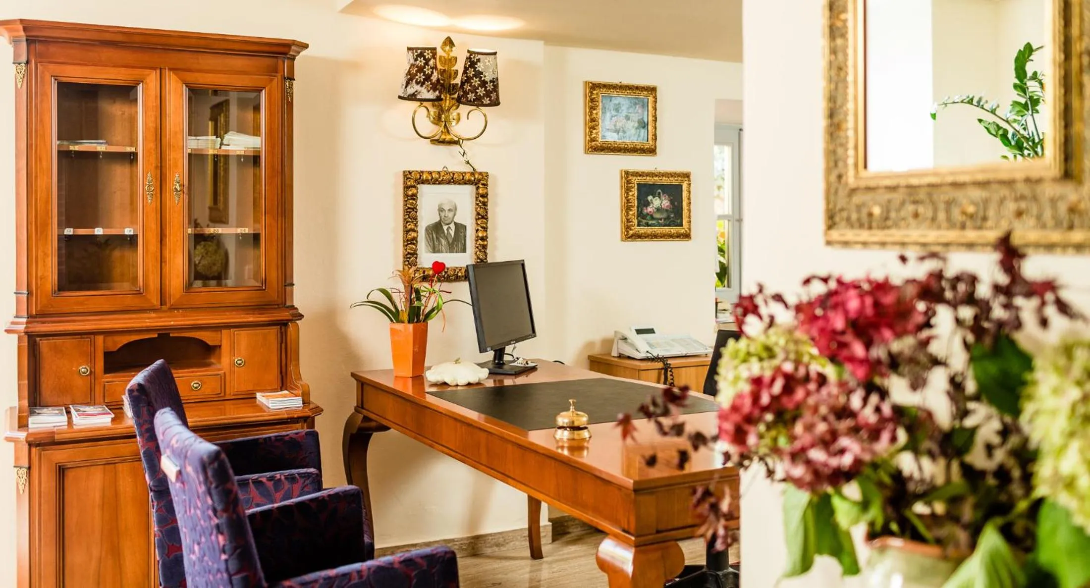 Lobby or reception in Hotel Traube