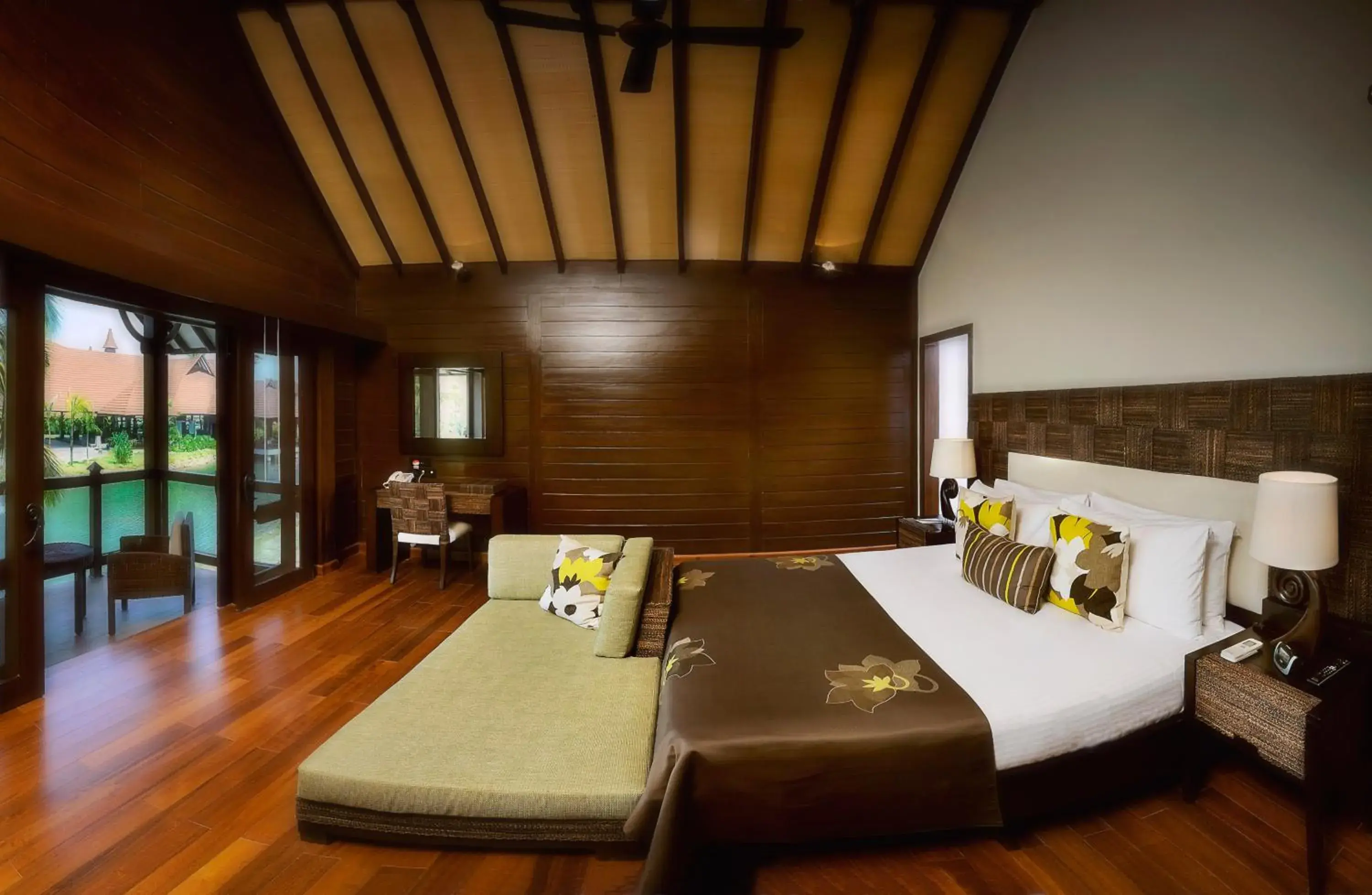 Premier Back Water View Suite in The Lalit Resort & Spa Bekal Premier Back Water View Suite in The Lalit Resort & Spa Bekal