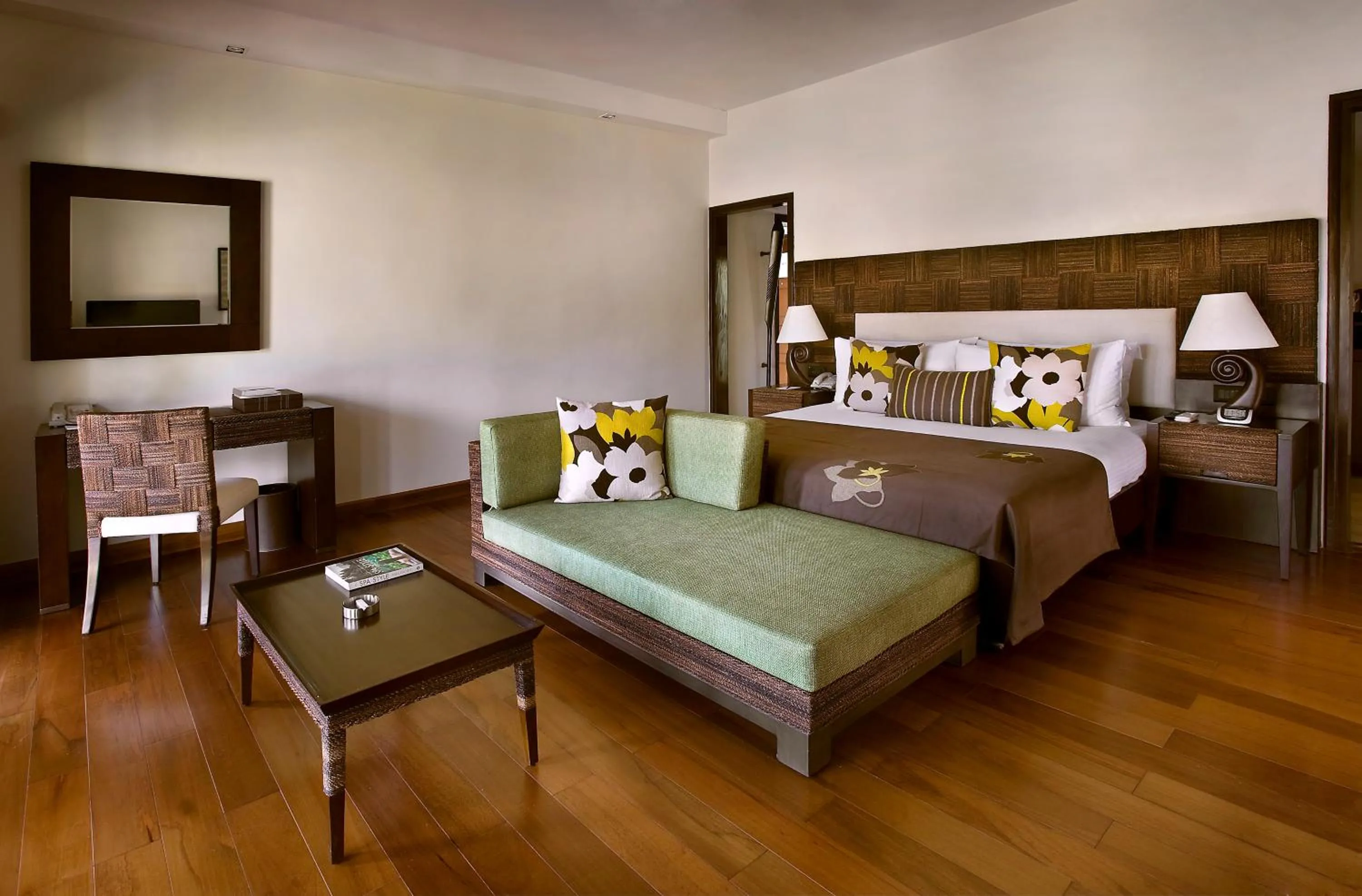 Bedroom, Bed in The Lalit Resort & Spa Bekal