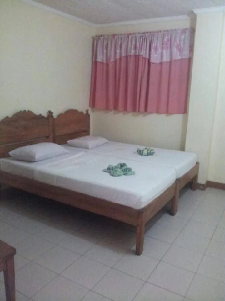 Bed in Bee Hub Pension