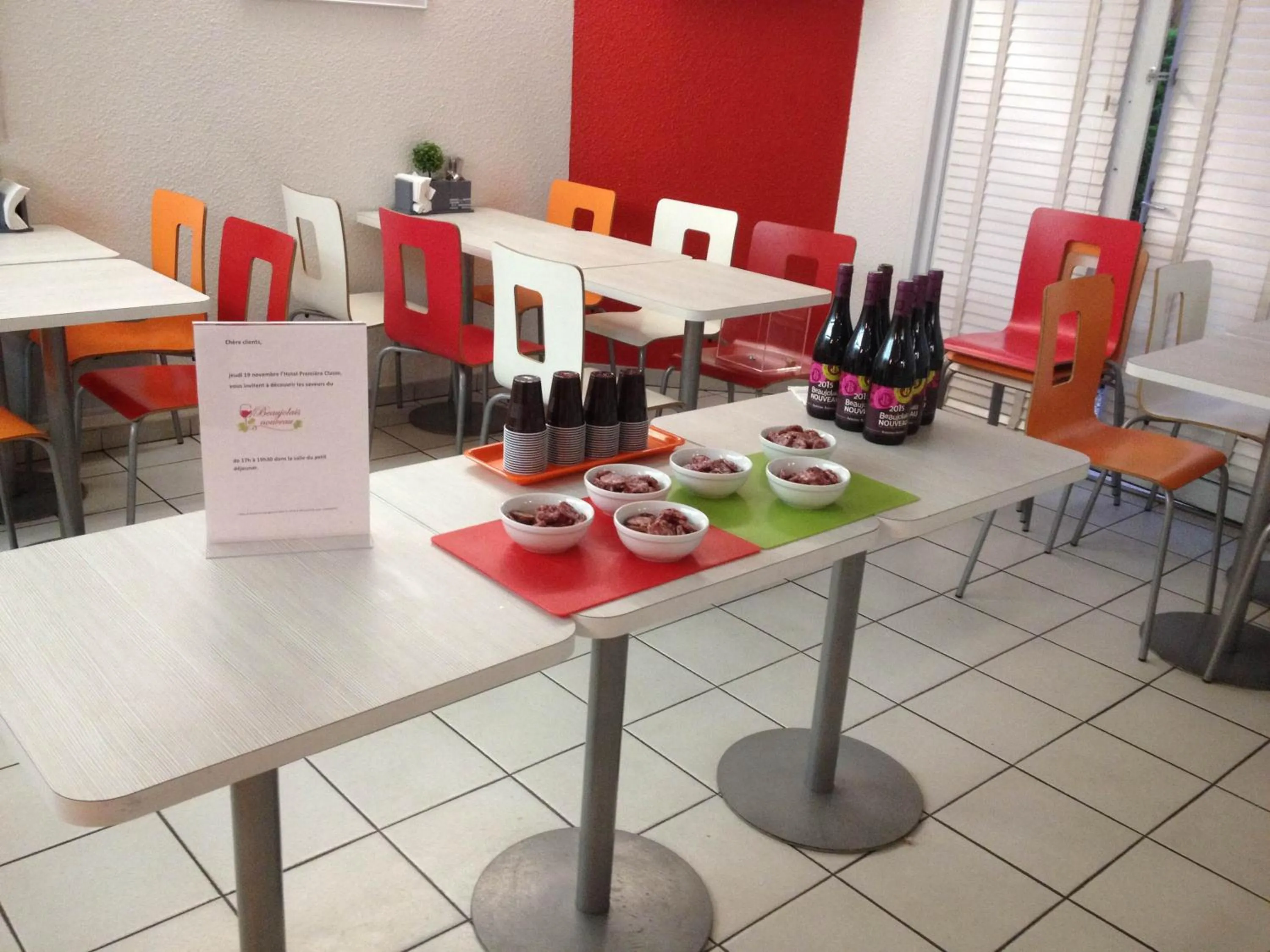 Food and drinks in Hotel HECO Lyon sud Vienne