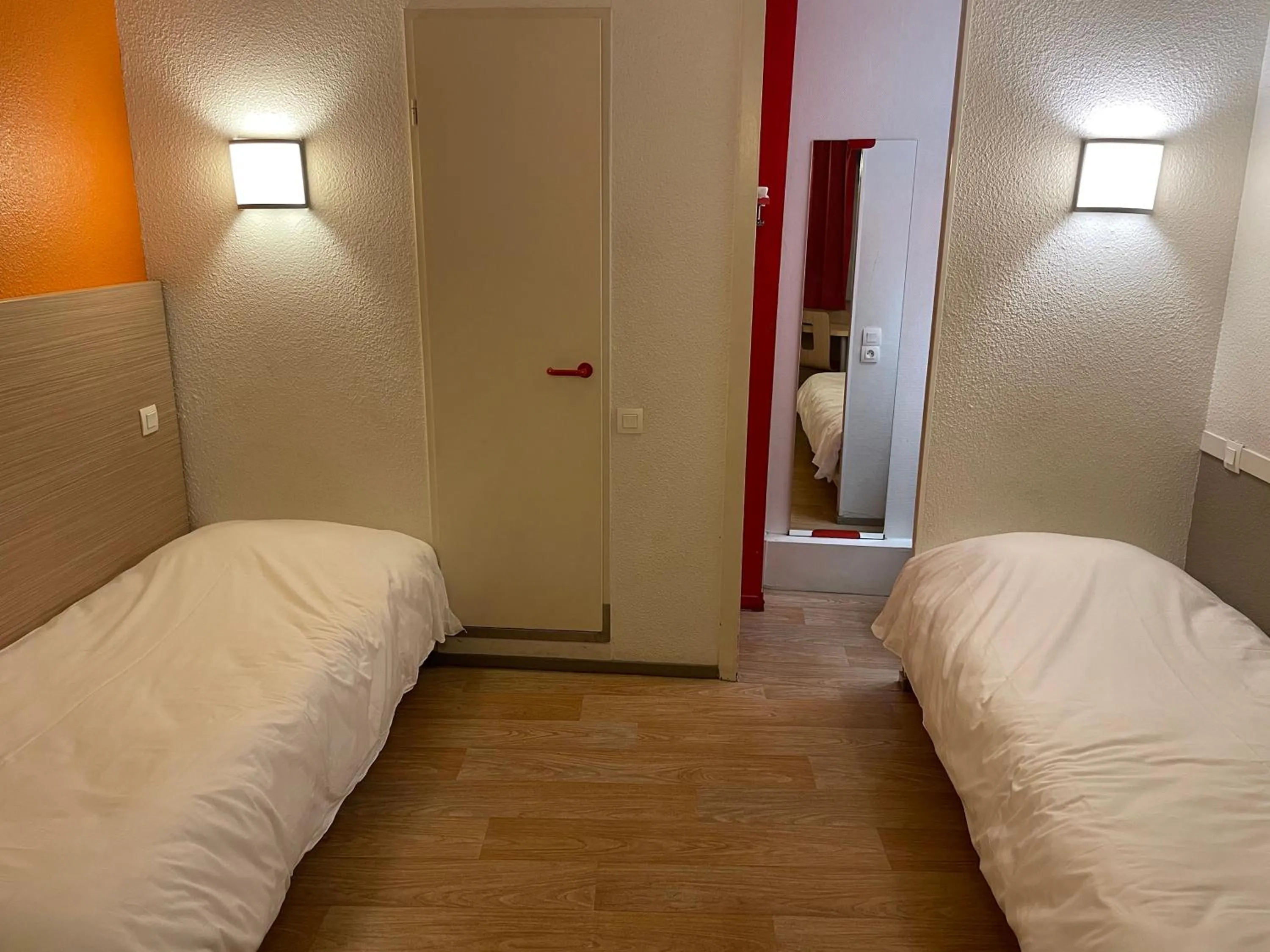 Property building in Hotel HECO Lyon sud Vienne