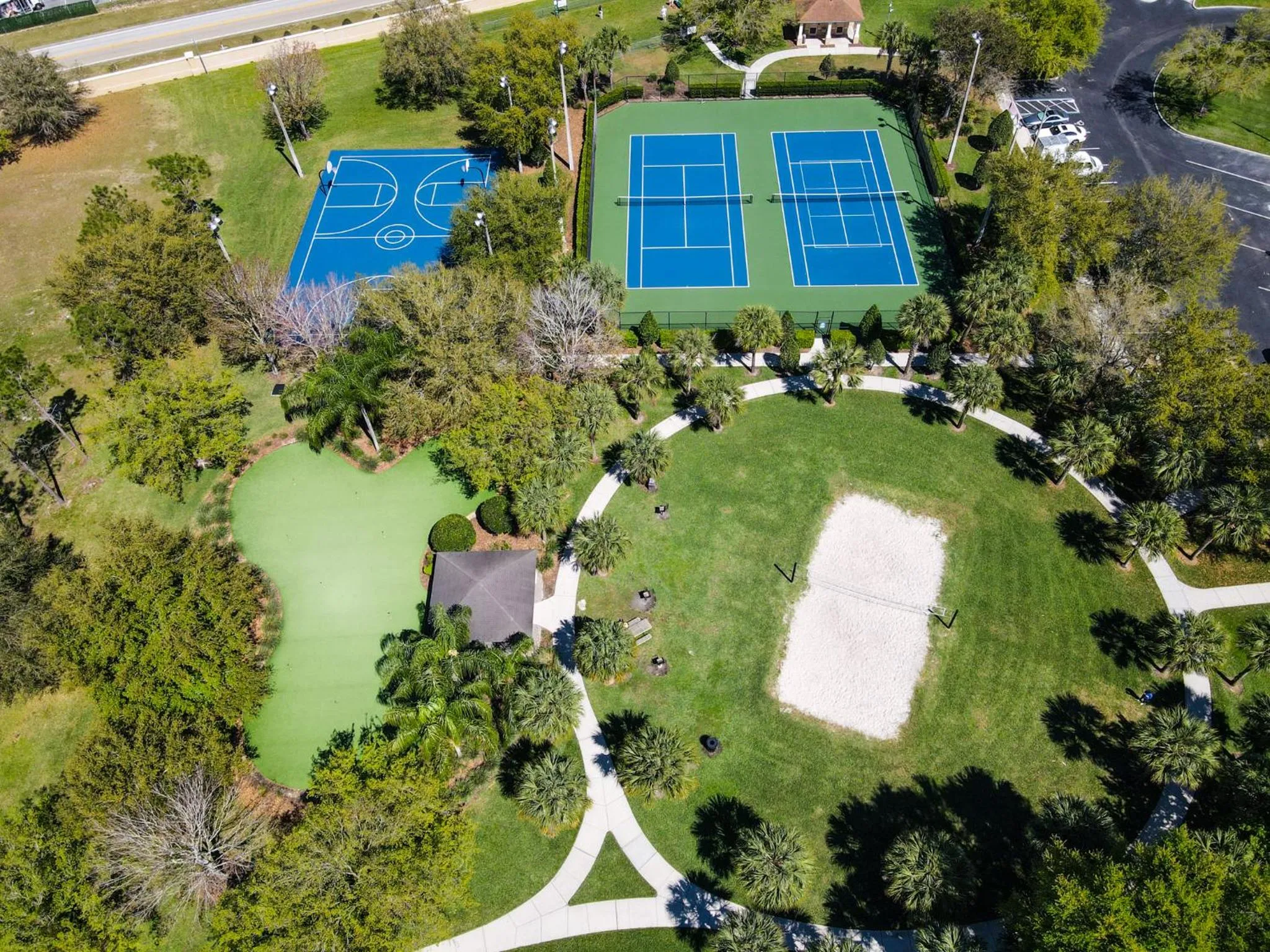 Tennis court in Flagstone Villa