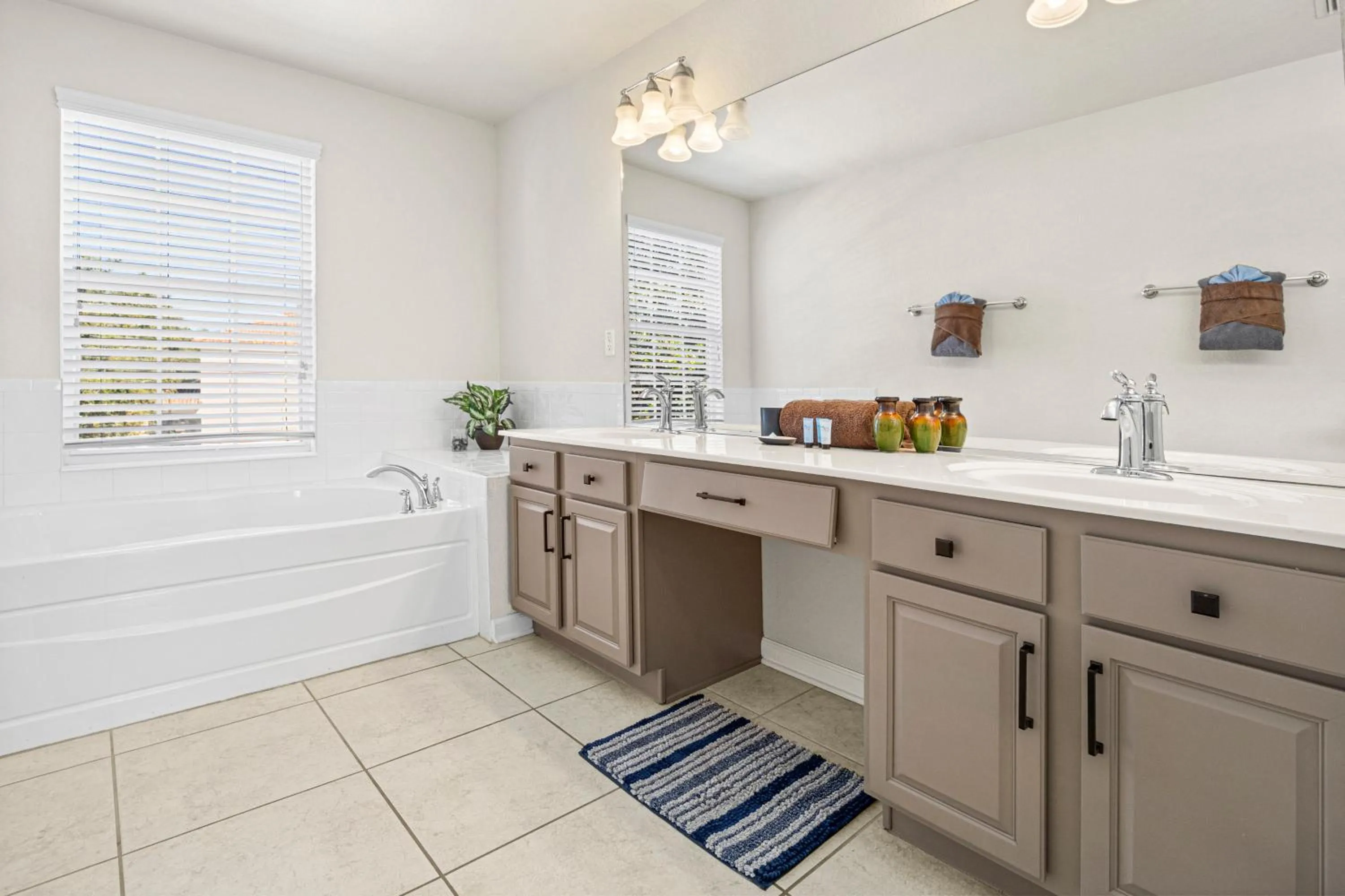 Bathroom in Flagstone Villa