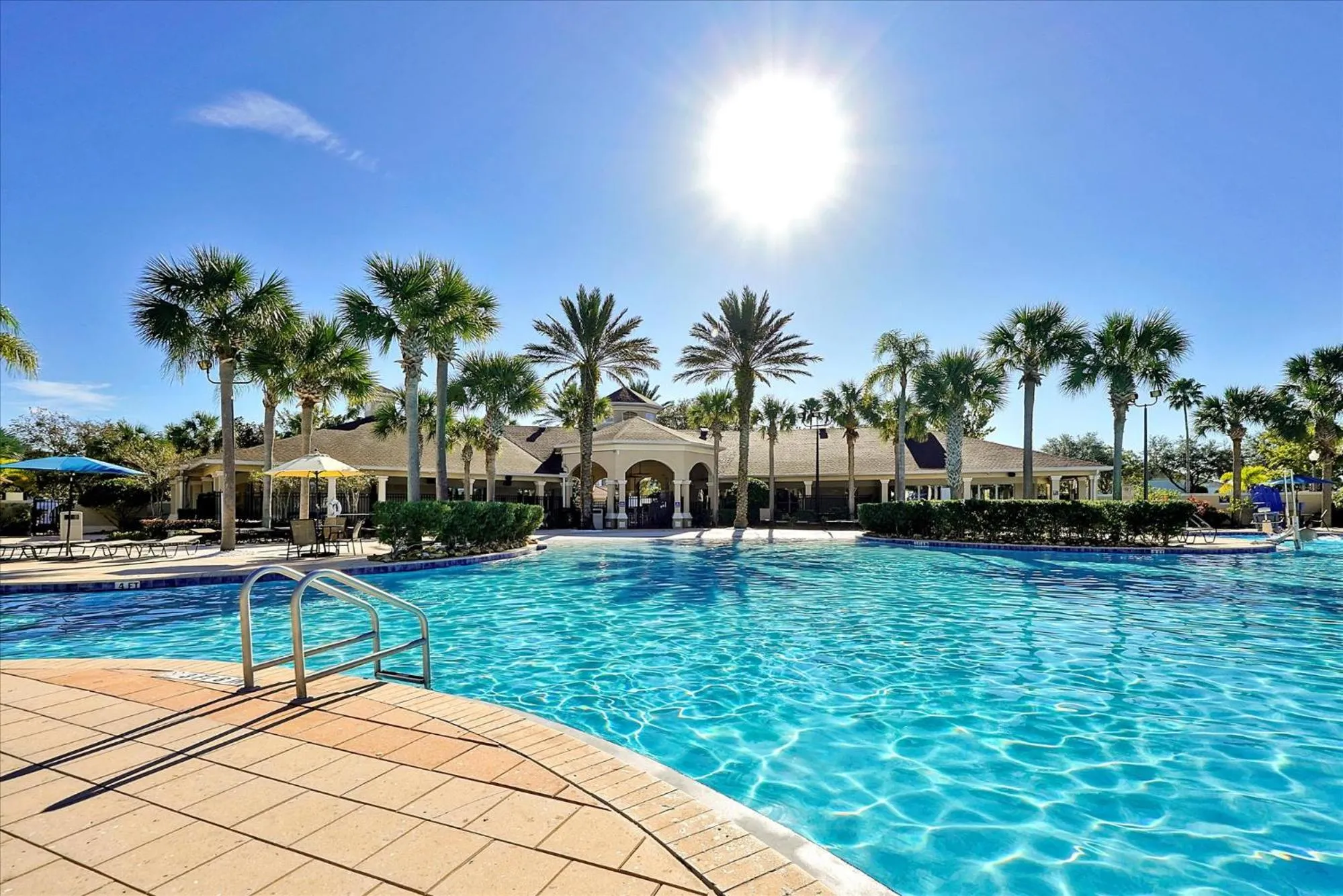 Swimming pool in Flagstone Villa