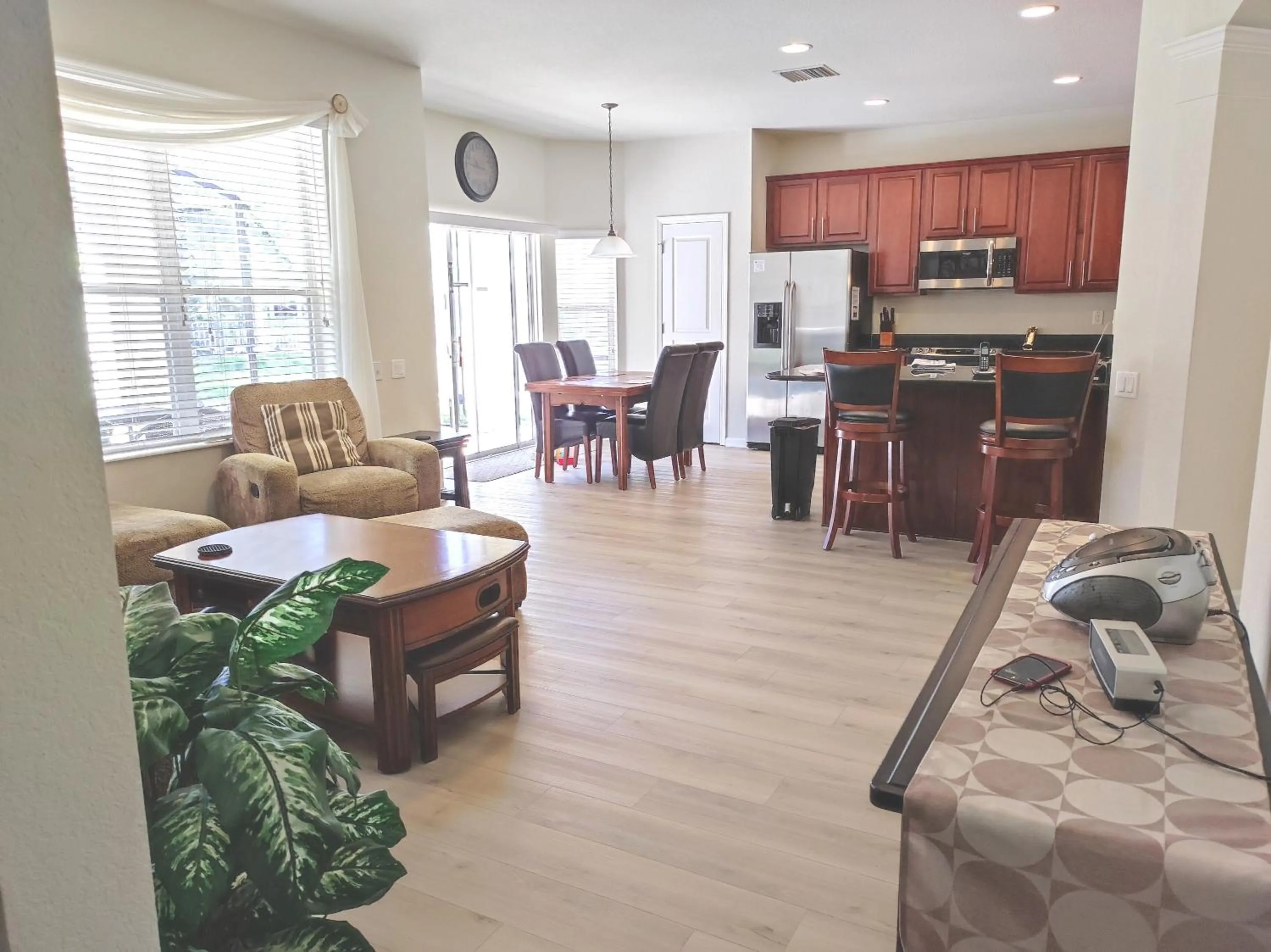 Kitchen or kitchenette in Flagstone Villa