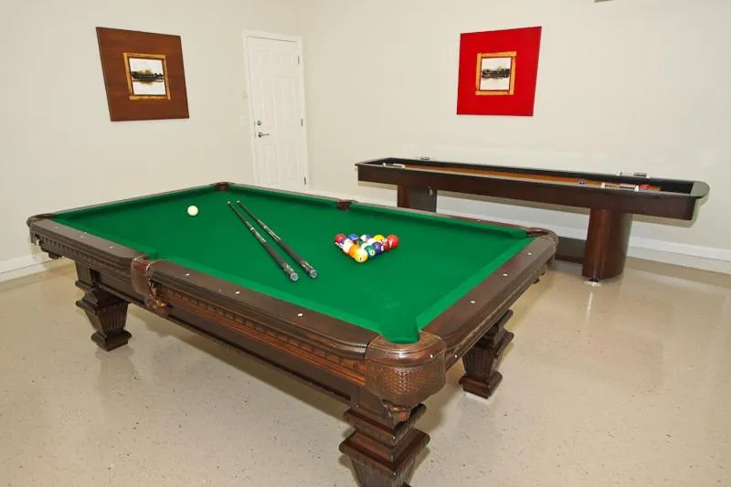 Billiard in Flagstone Villa