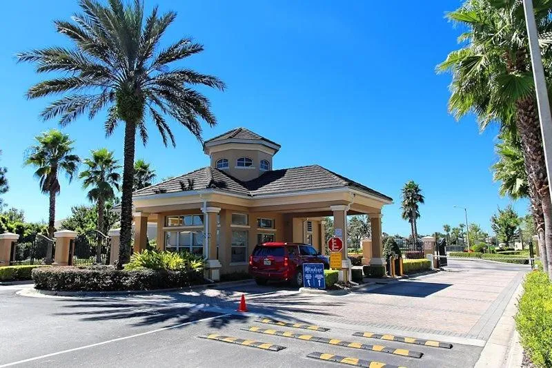 Facade/entrance in Flagstone Villa