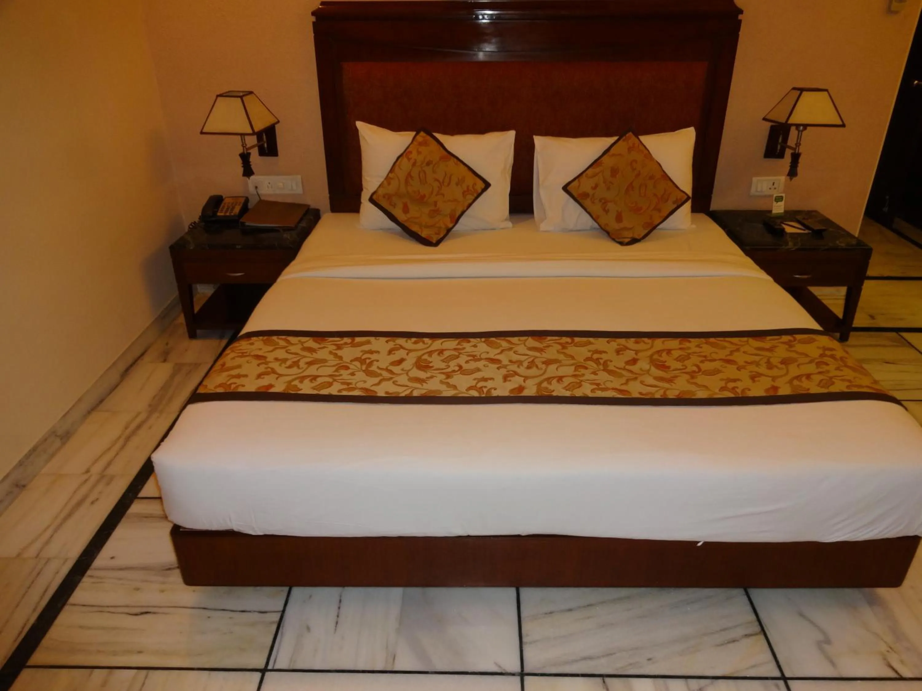 Bedroom in Florence Inn