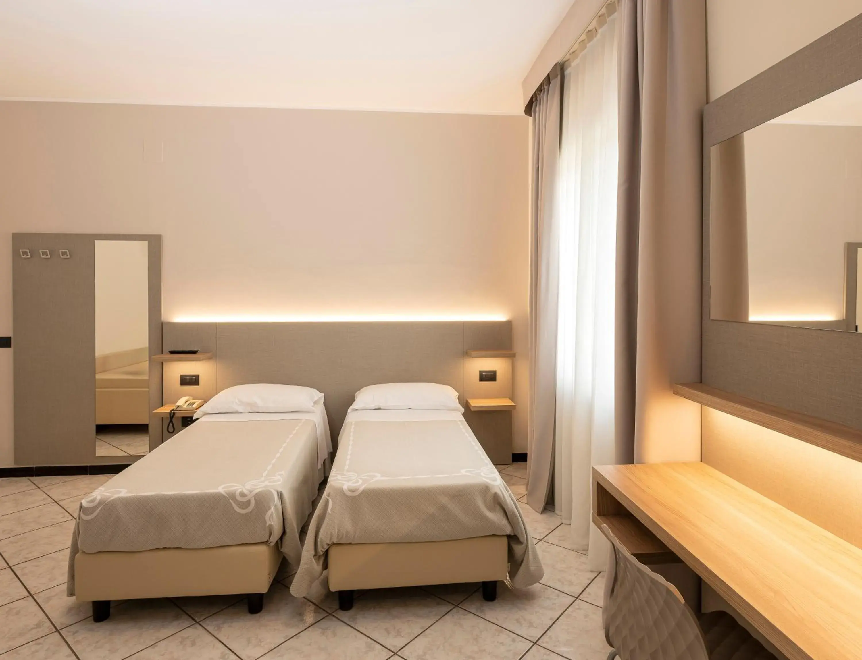 Twin Room in Hotel La Rotonda Twin Room in Hotel La Rotonda