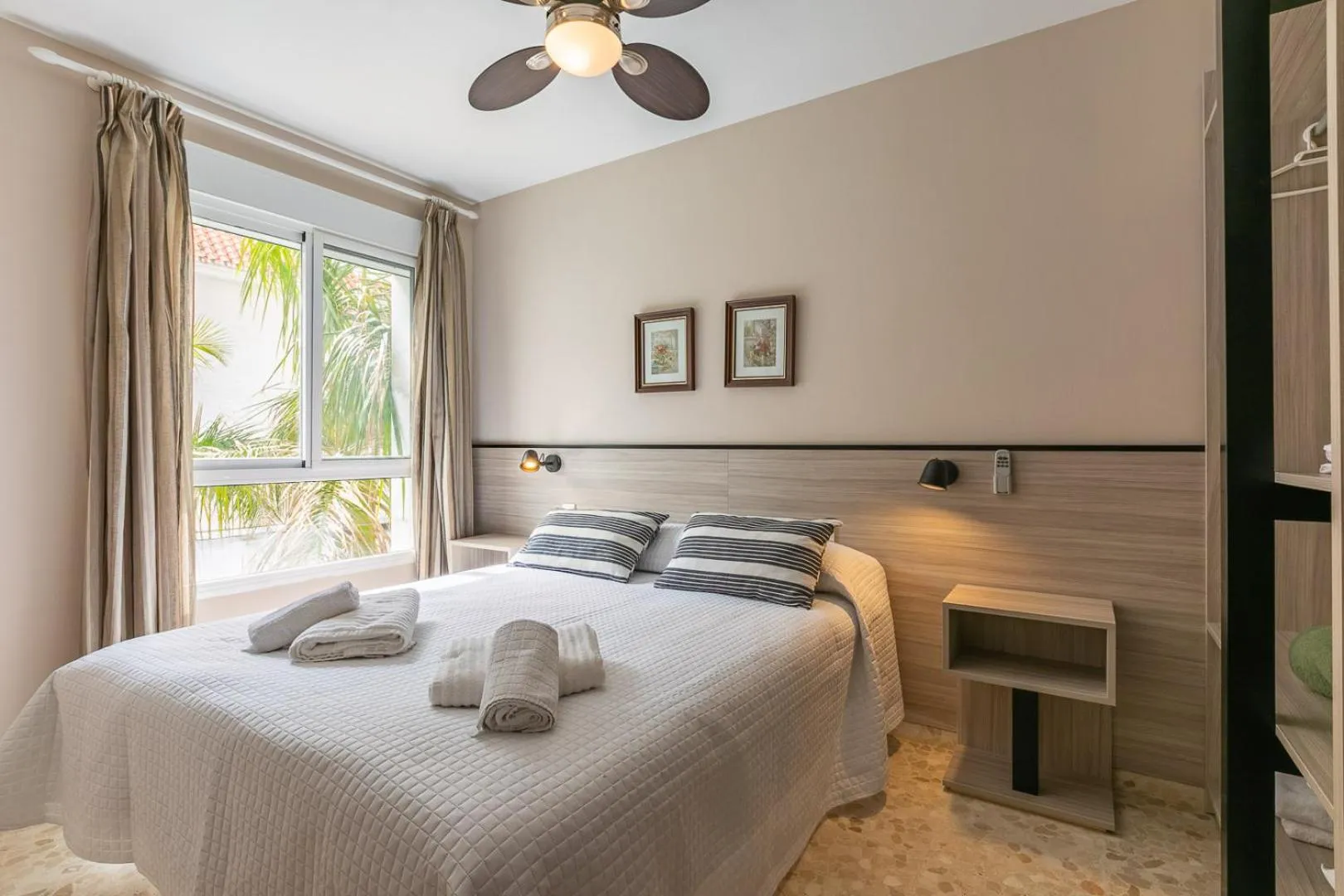 Bedroom, Bed in Apartamentos Guerrero