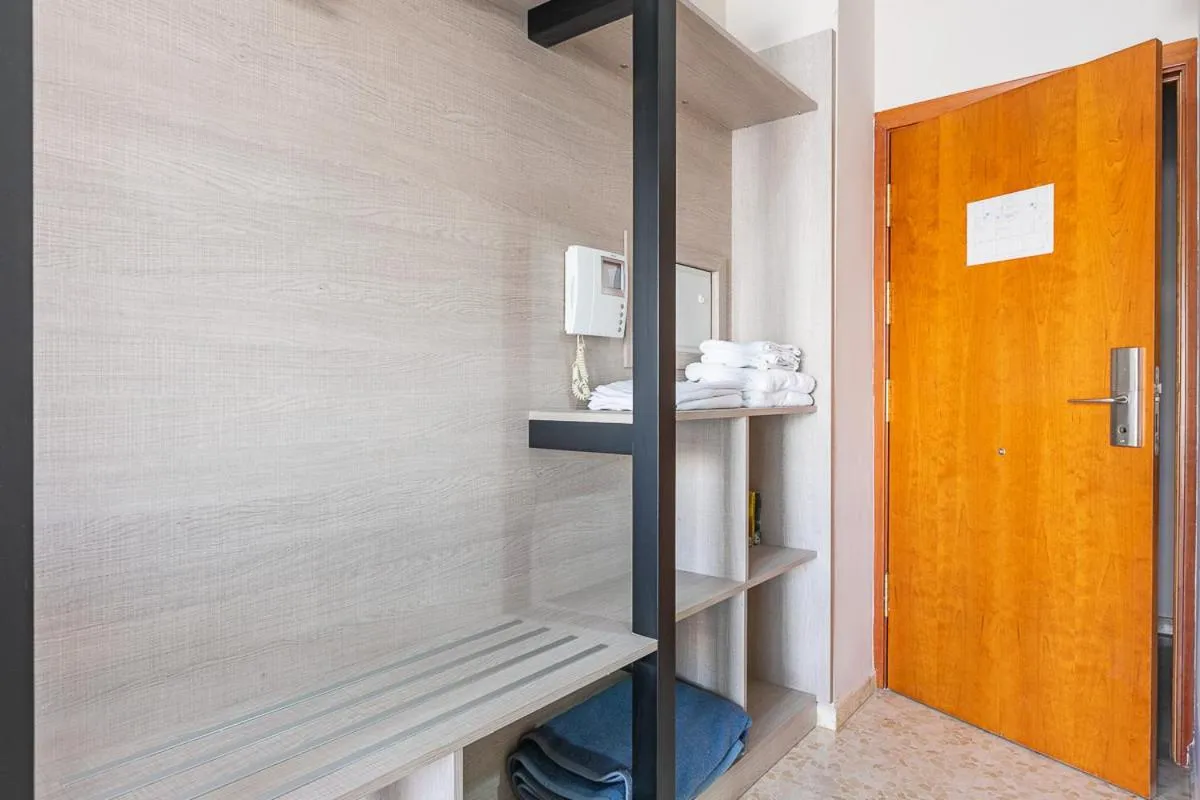 wardrobe in Apartamentos Guerrero