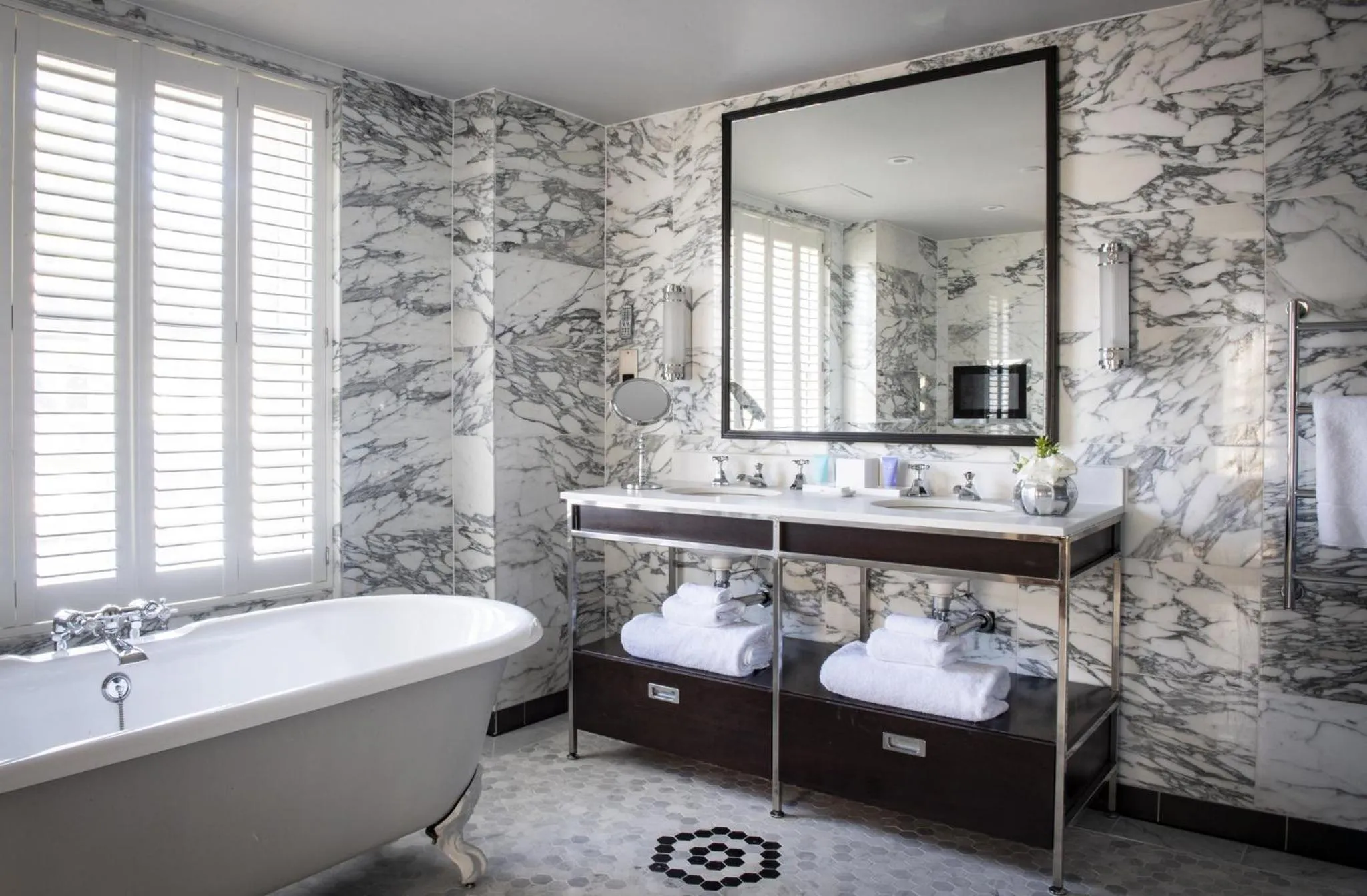 Bathroom in The Bloomsbury Hotel