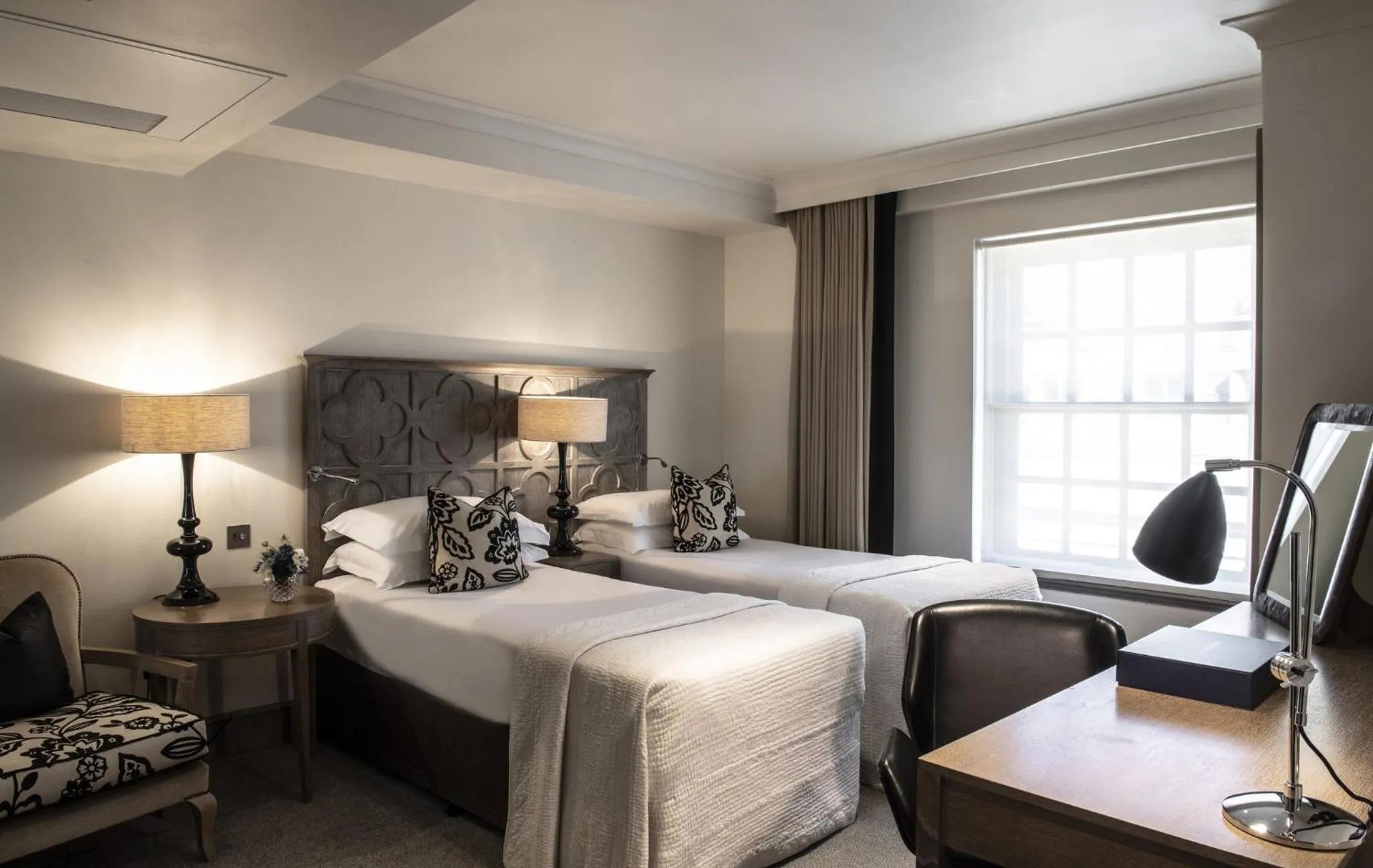 Bedroom, Bed in The Bloomsbury Hotel