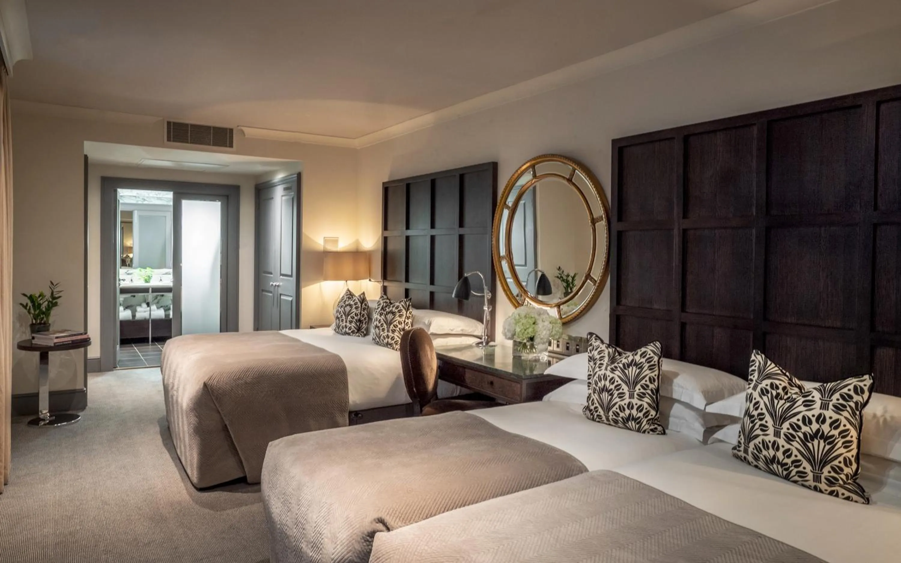 Bedroom, Bed in The Bloomsbury Hotel