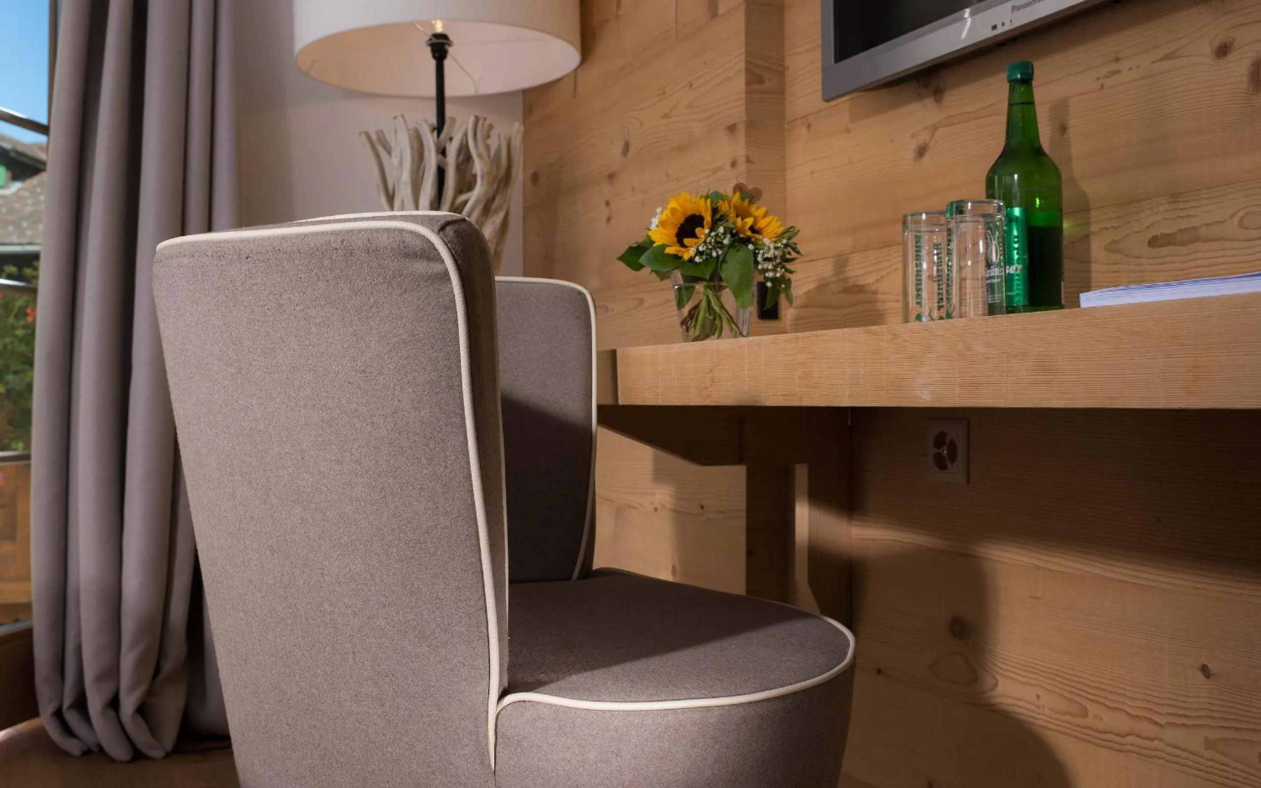 Decorative detail in Hotel des Alpes Superieur