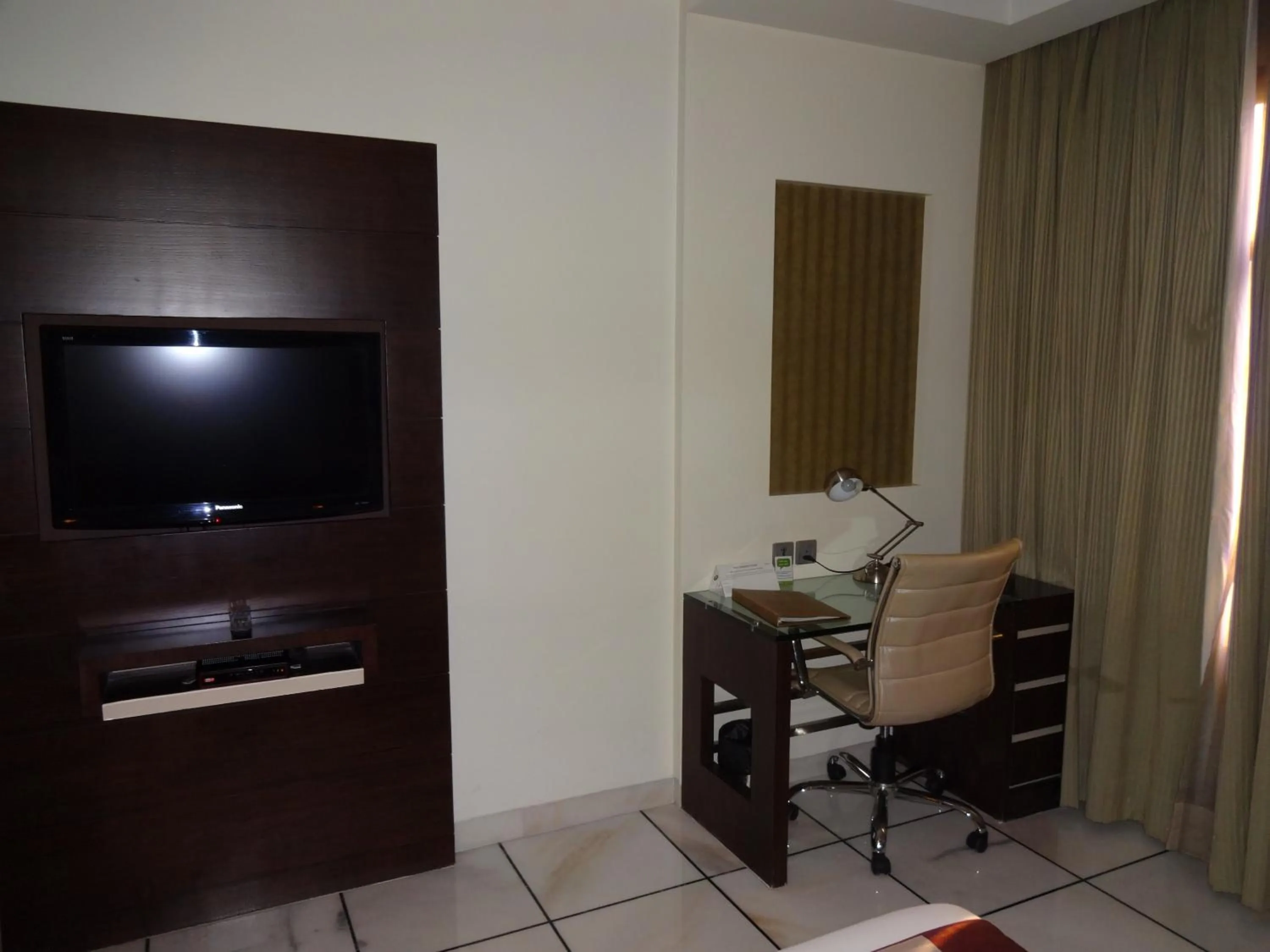 TV and multimedia in Hotel Florence