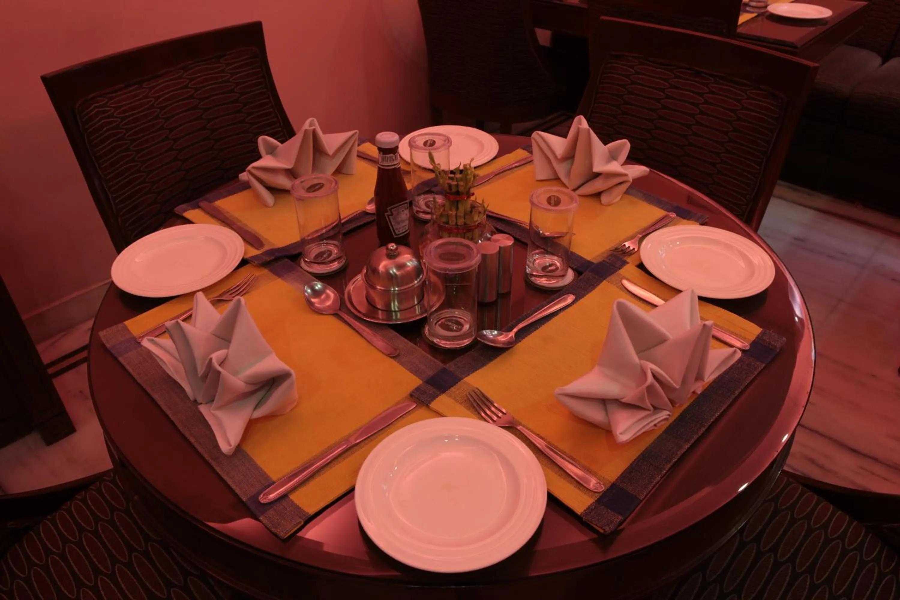 Restaurant/places to eat in Hotel Florence