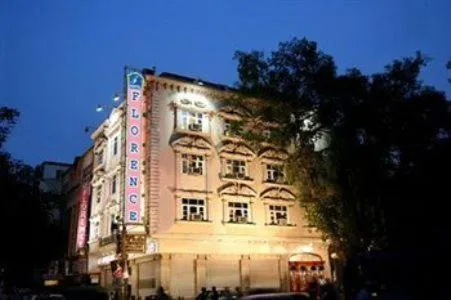 Property building in Hotel Florence