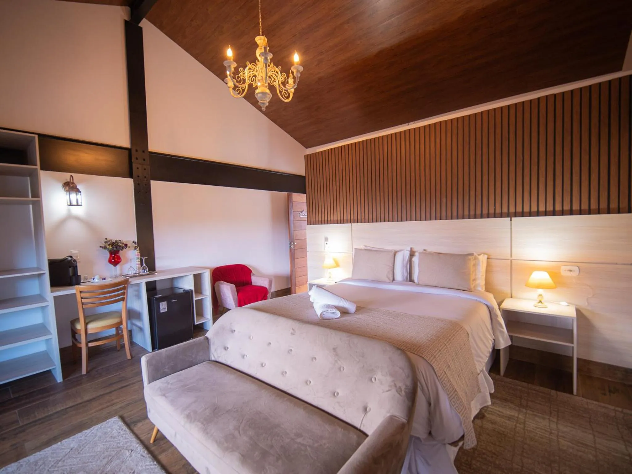 Bedroom, Bed in Pousada Suiça Mineira Centro