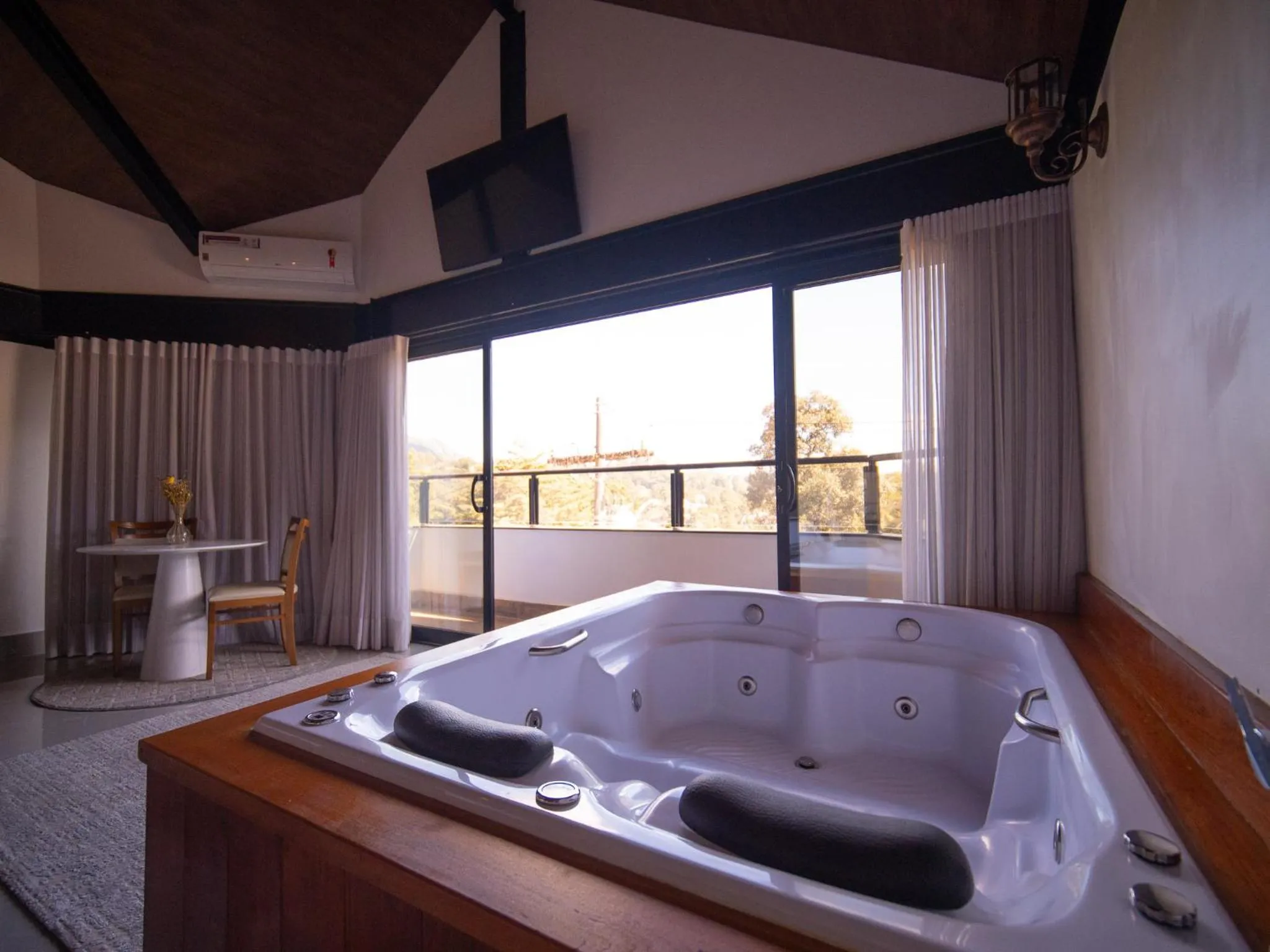 Hot Tub in Pousada Suiça Mineira Centro