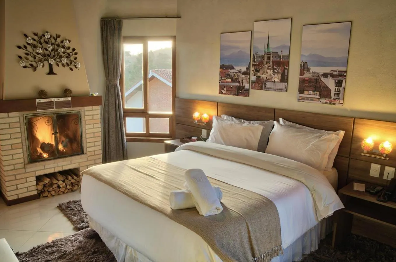 Decorative detail, Bed in Pousada Suiça Mineira Centro