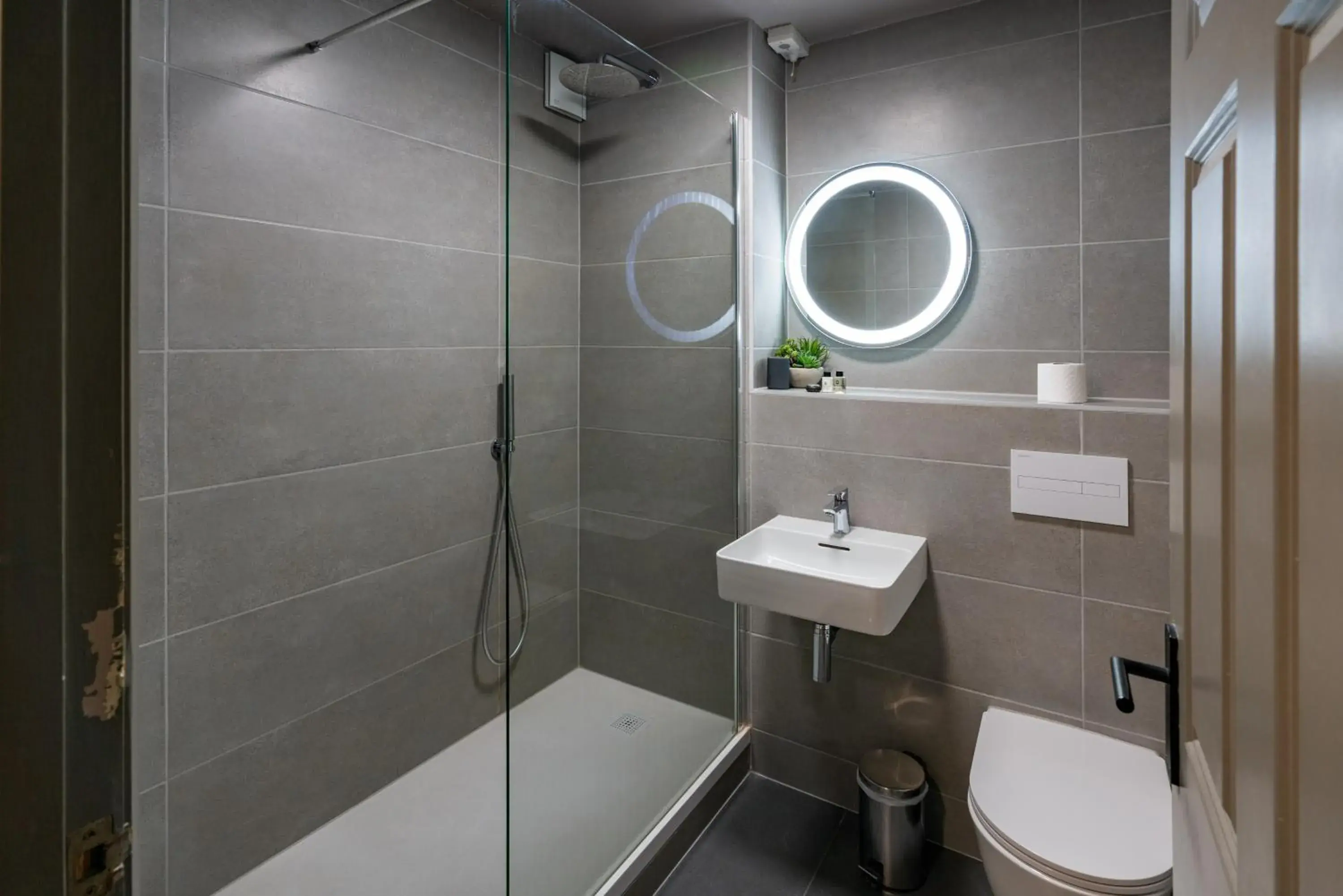 Deluxe Double Room in Crab & Boar Deluxe Double Room in Crab & Boar