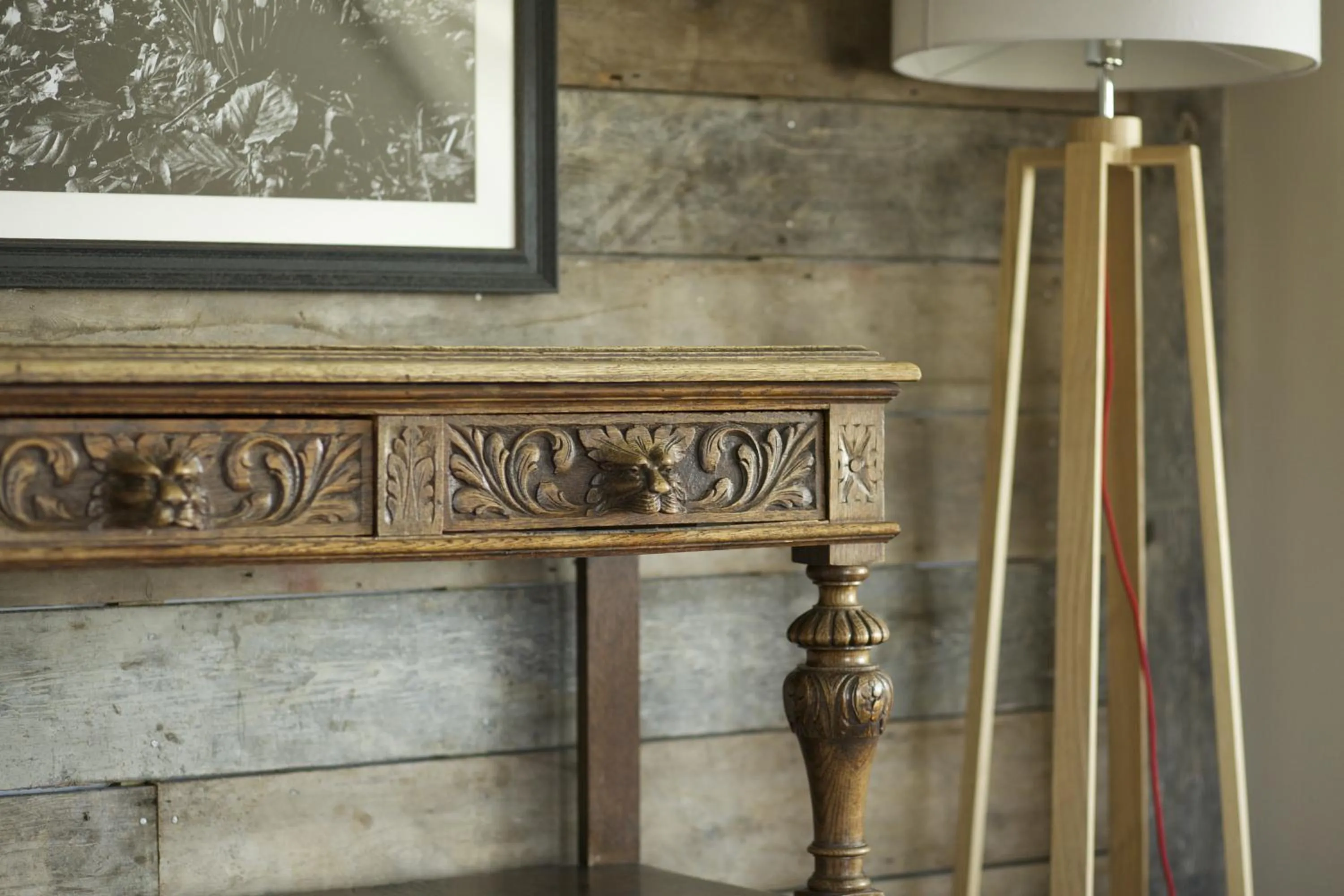 Decorative detail in Crab & Boar