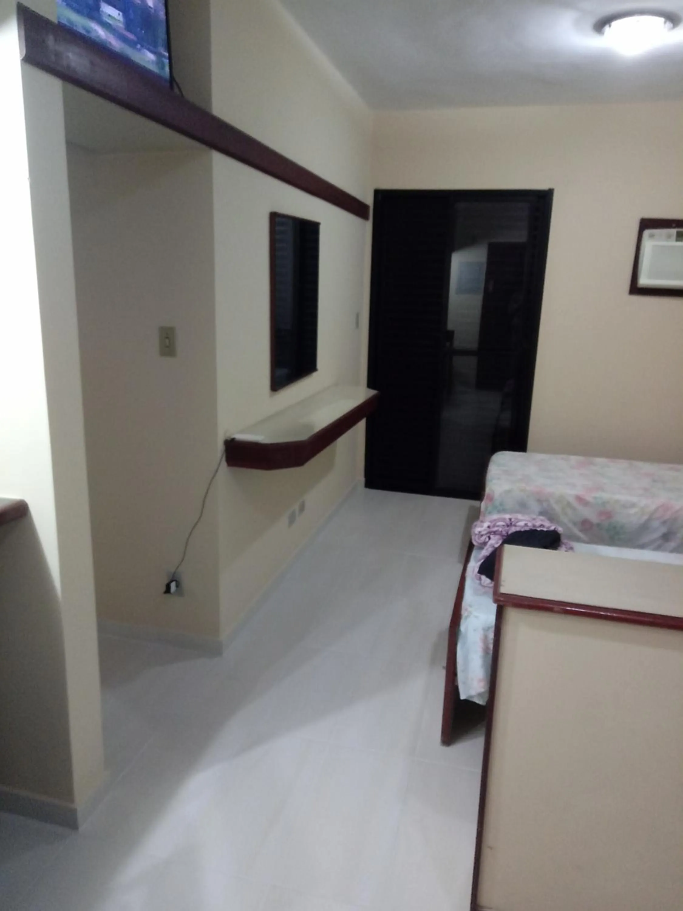 Bed in Flat - Palladium Apart Service