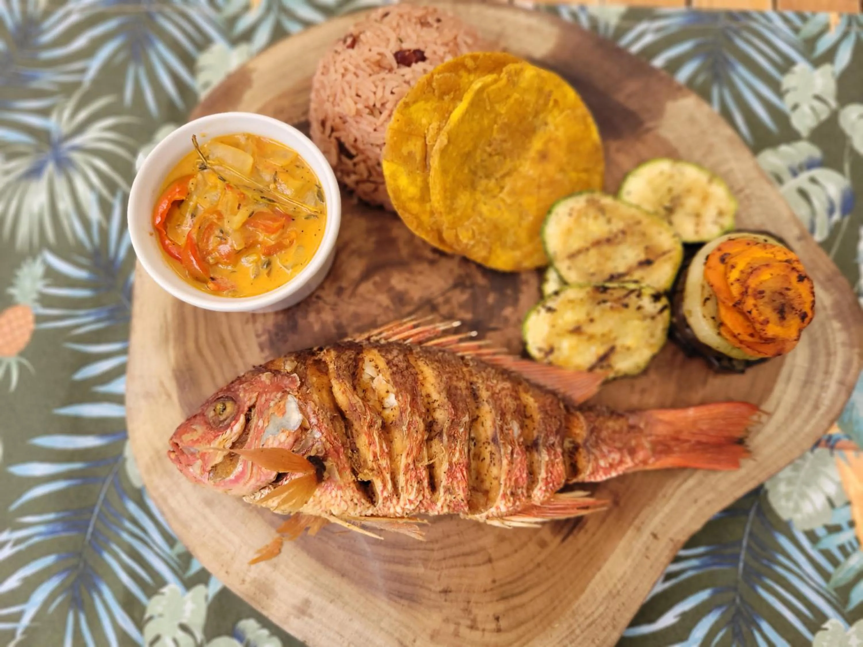 Restaurant/places to eat in Cariblue Beach and Jungle Resort