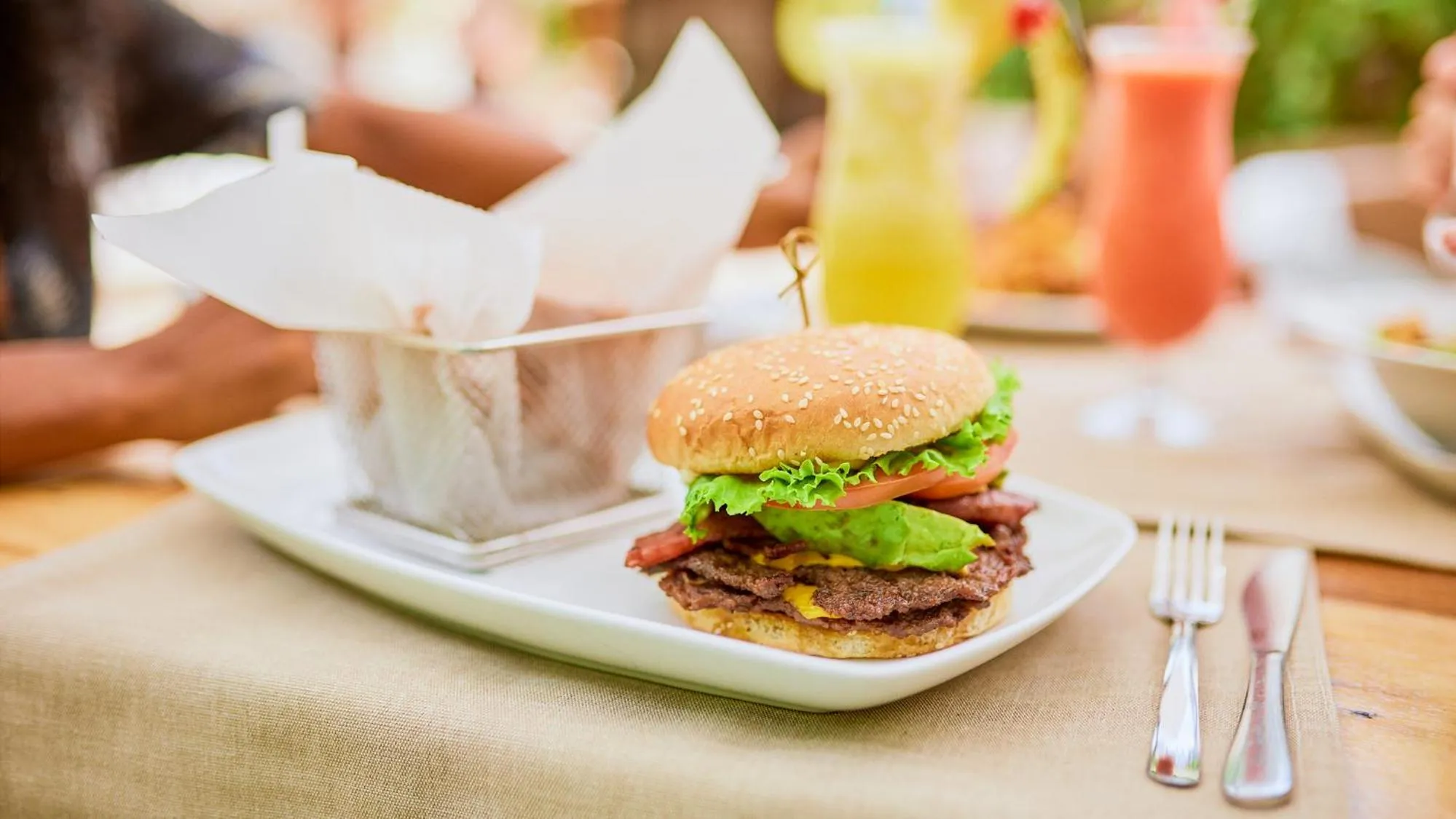 Restaurant/places to eat in Cariblue Beach and Jungle Resort