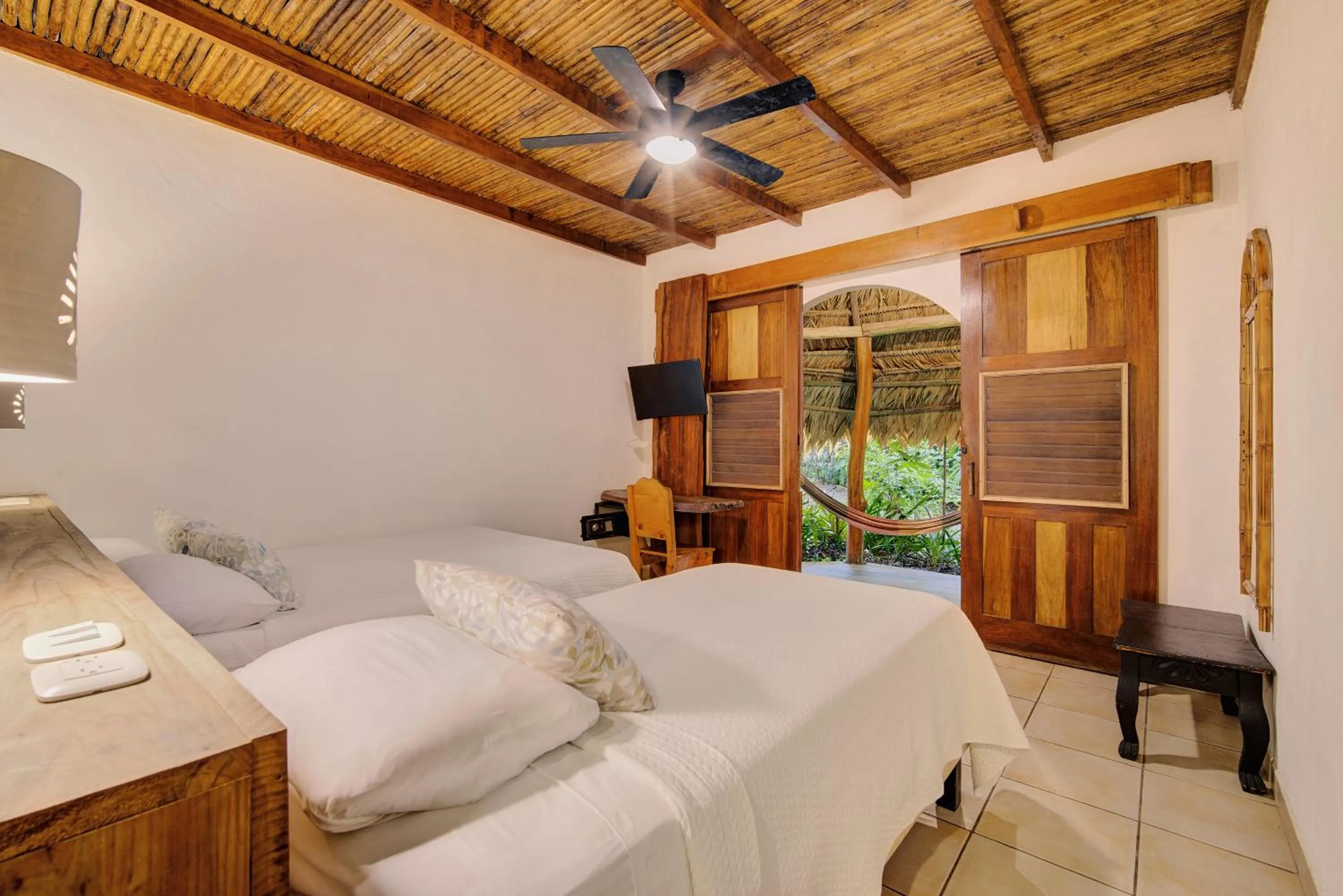 Bed in Cariblue Beach and Jungle Resort