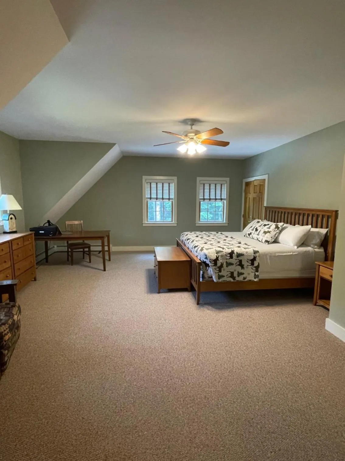 Bed in The Snowed Inn