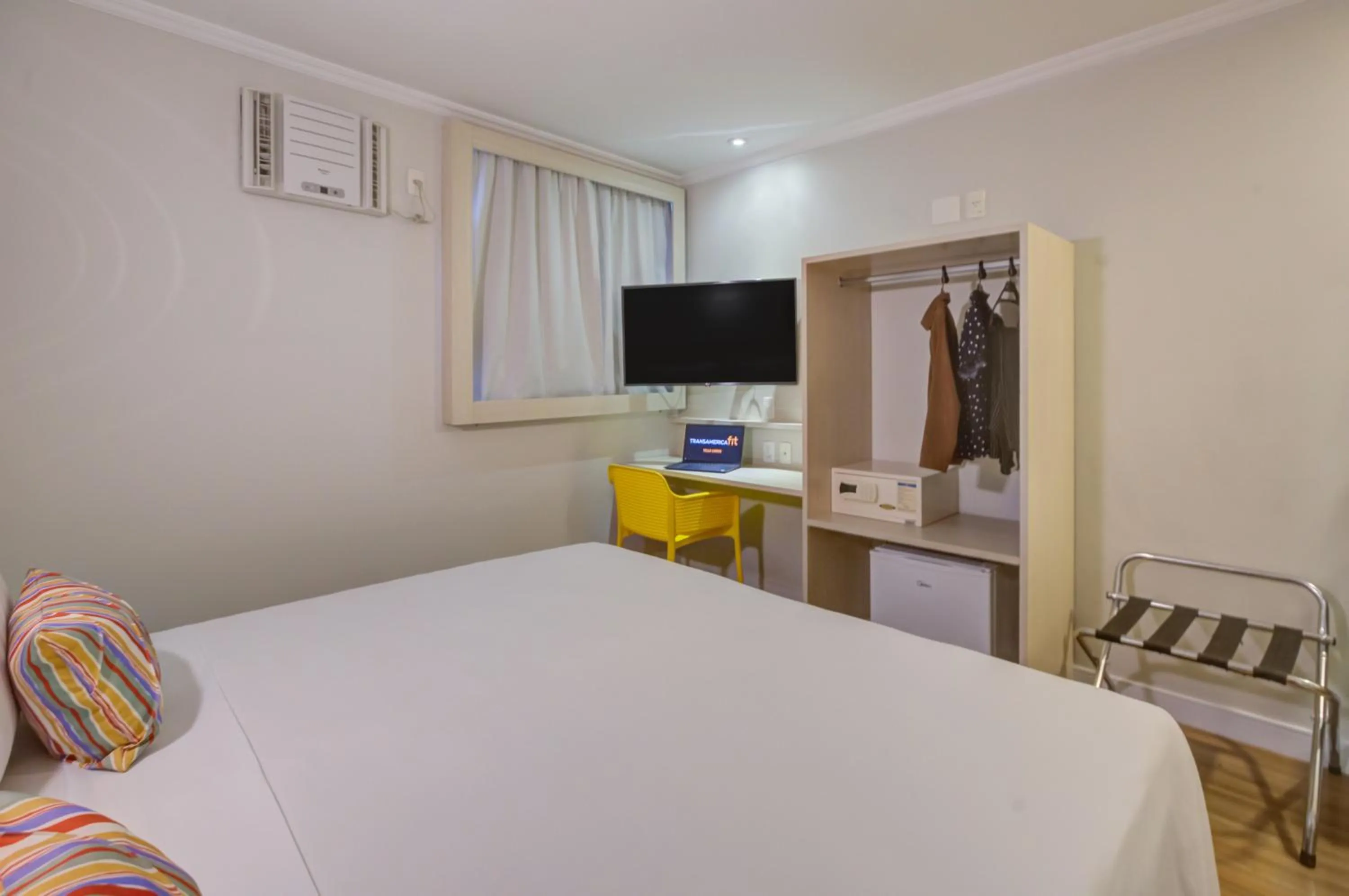 TV and multimedia, Bed in Transamerica Fit Villa Lobos