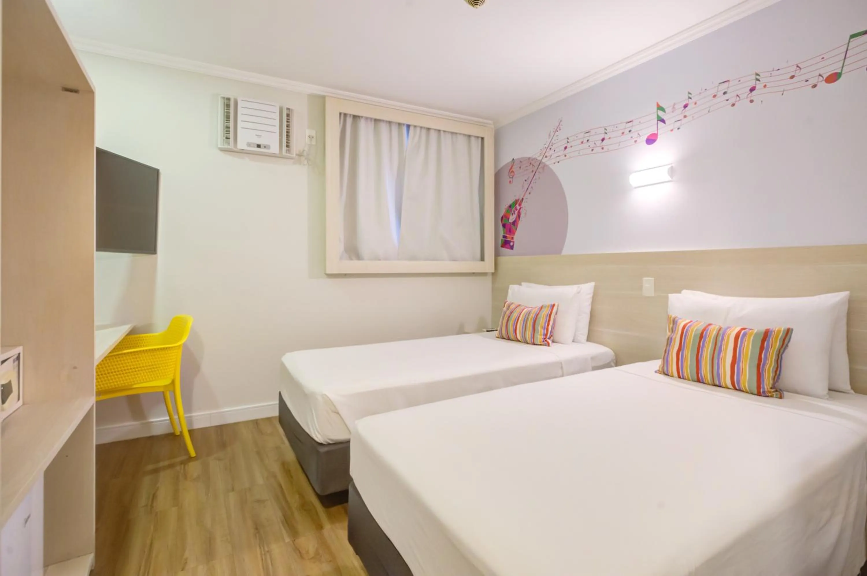 Bed in Transamerica Fit Villa Lobos