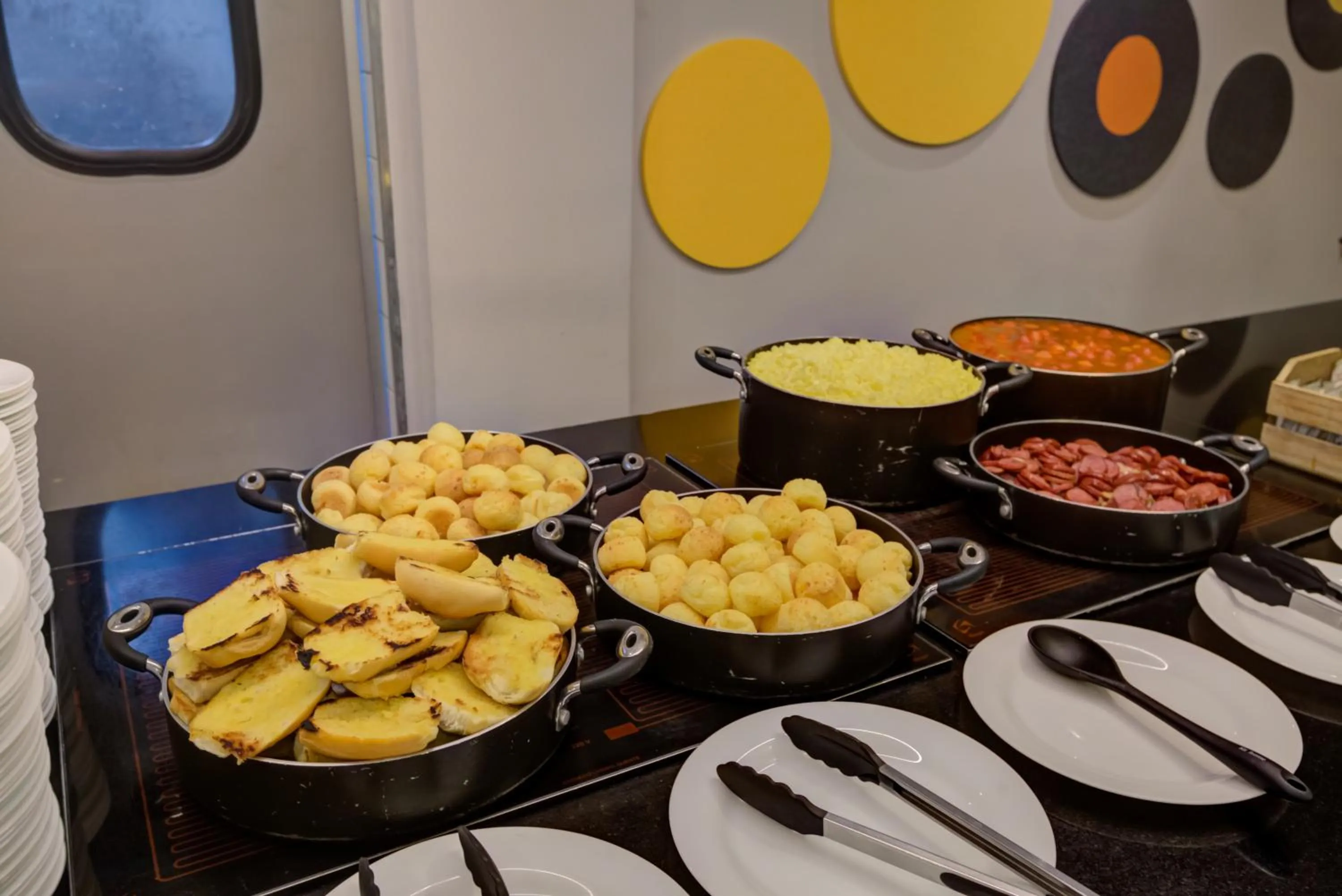 Breakfast in Transamerica Fit Villa Lobos