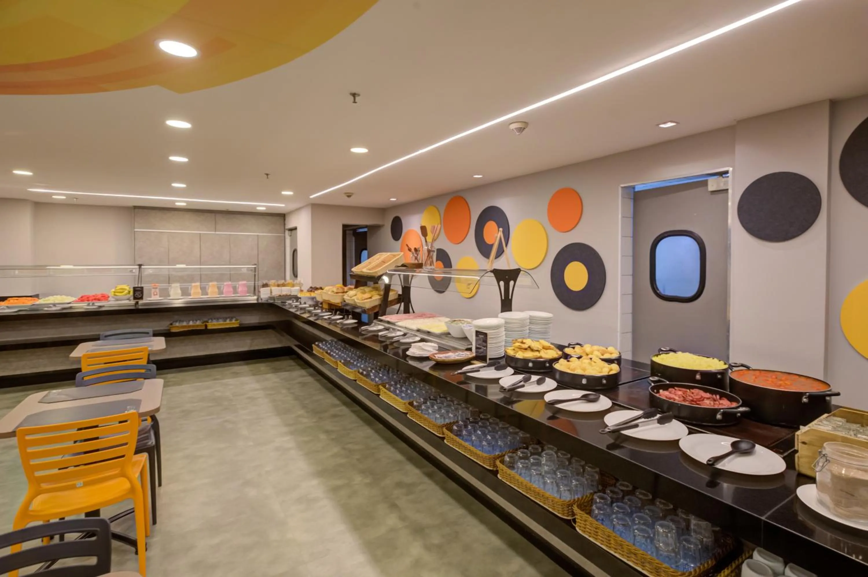 Breakfast in Transamerica Fit Villa Lobos