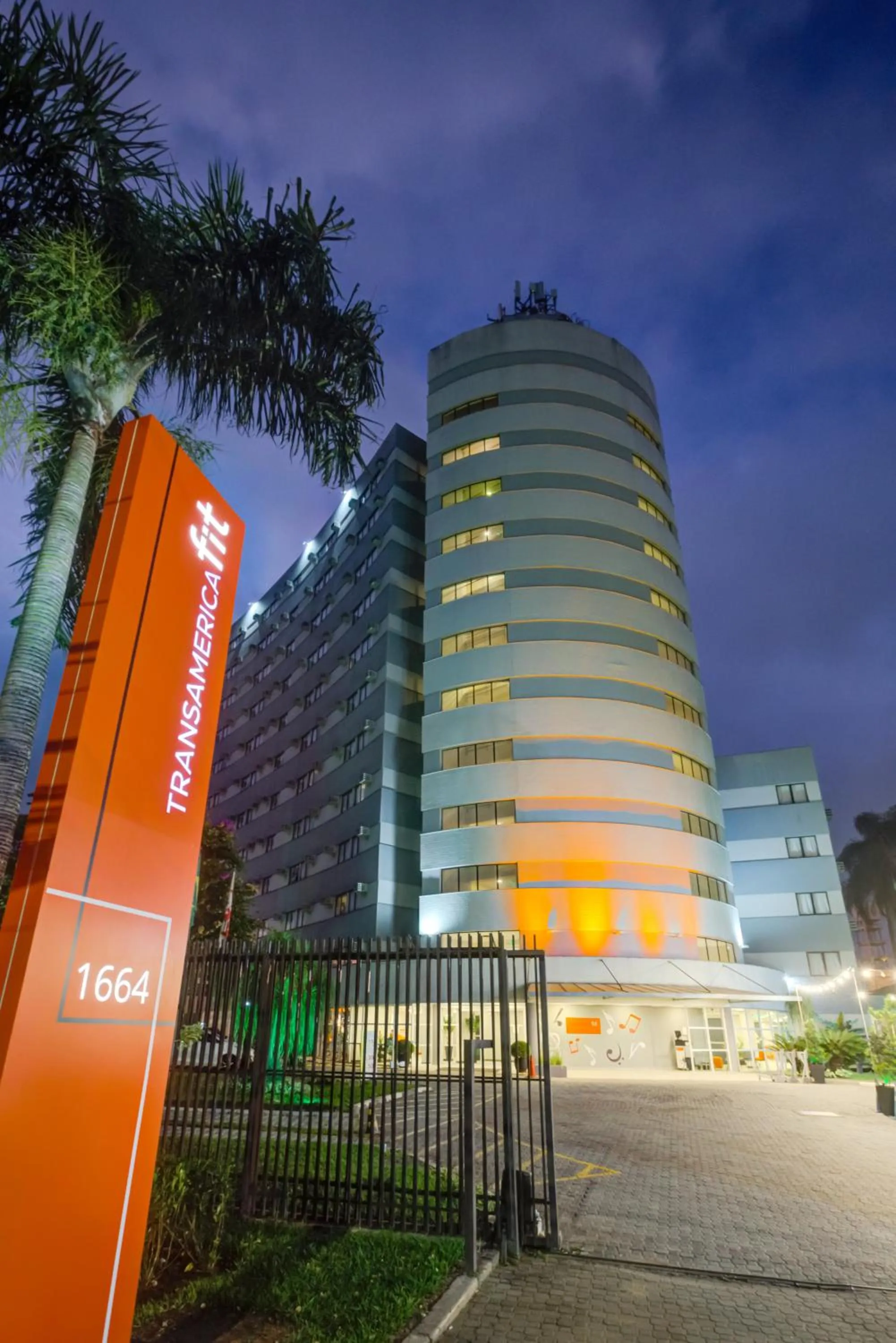 Facade/entrance in Transamerica Fit Villa Lobos