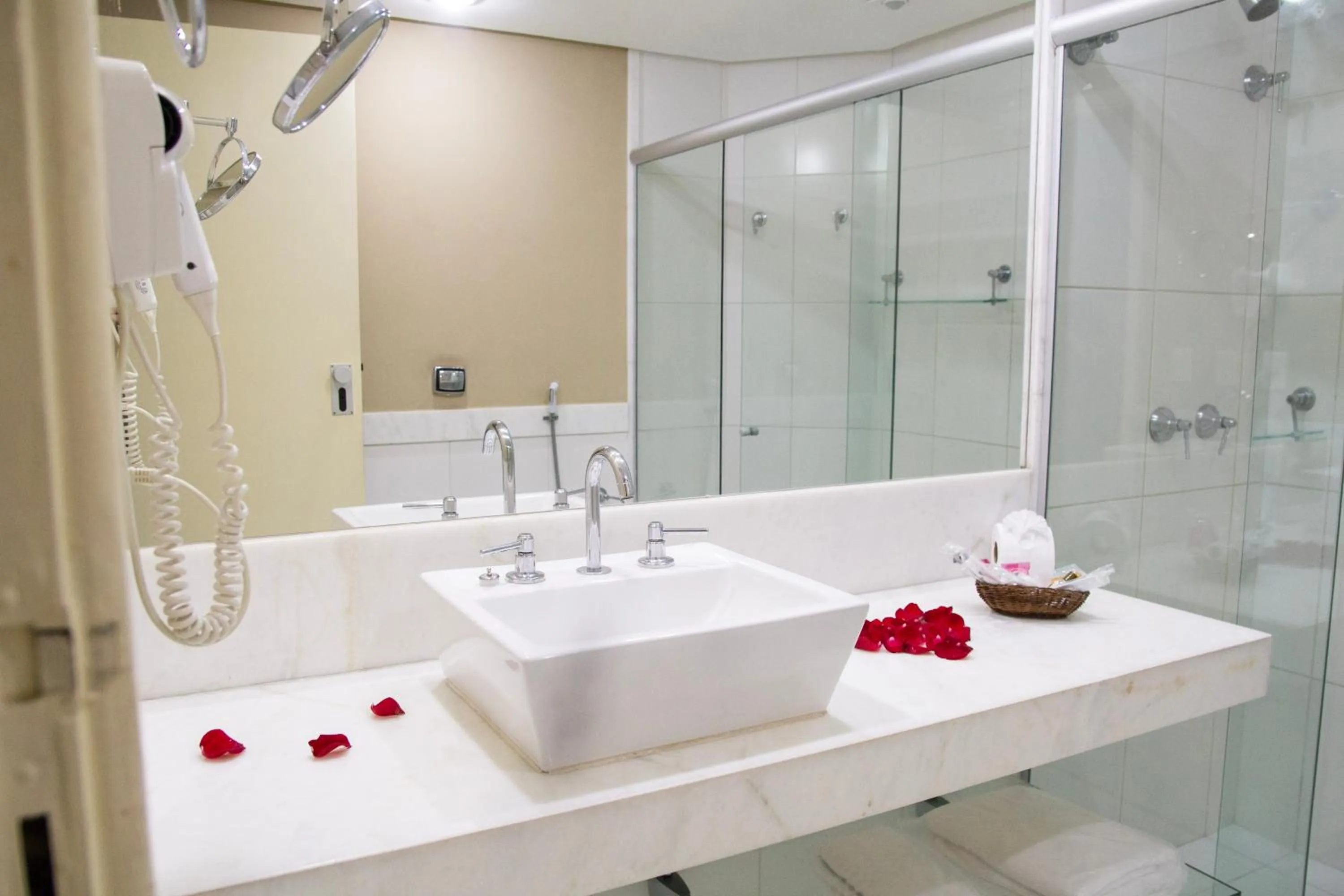 Bathroom in Bahiamar Hotel