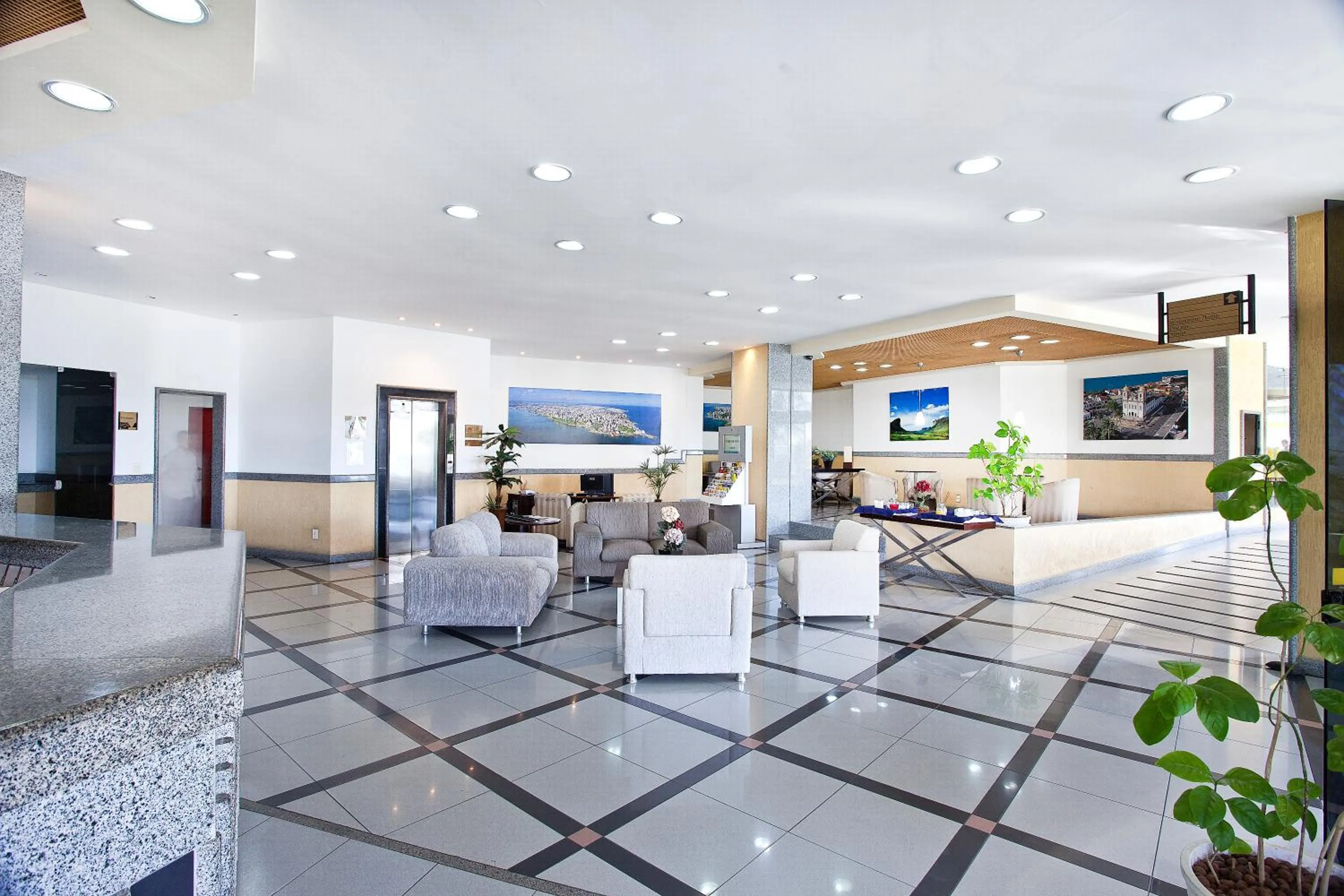 Lobby or reception in Bahiamar Hotel