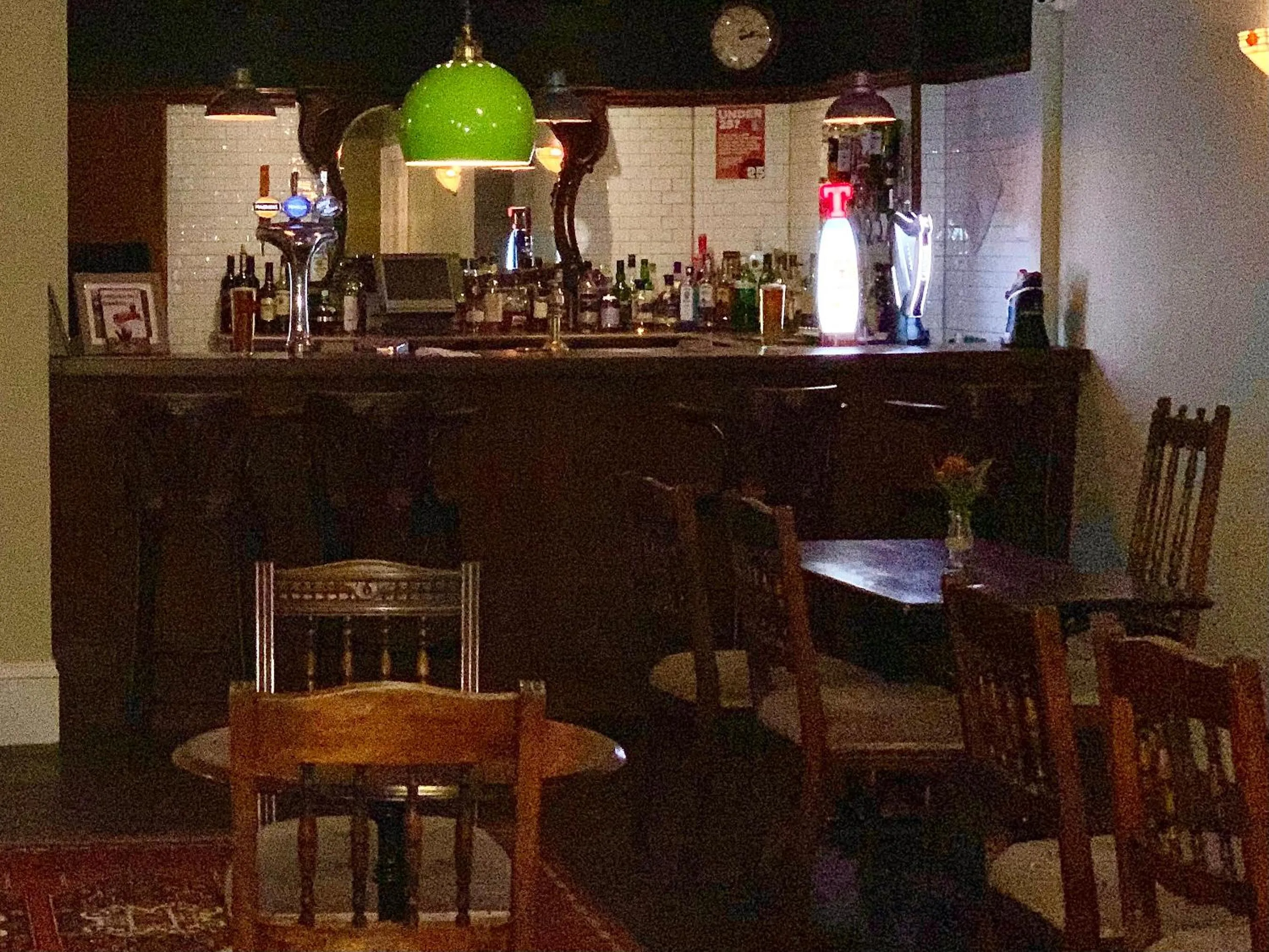 Lounge or bar in The Kelvin Hotel