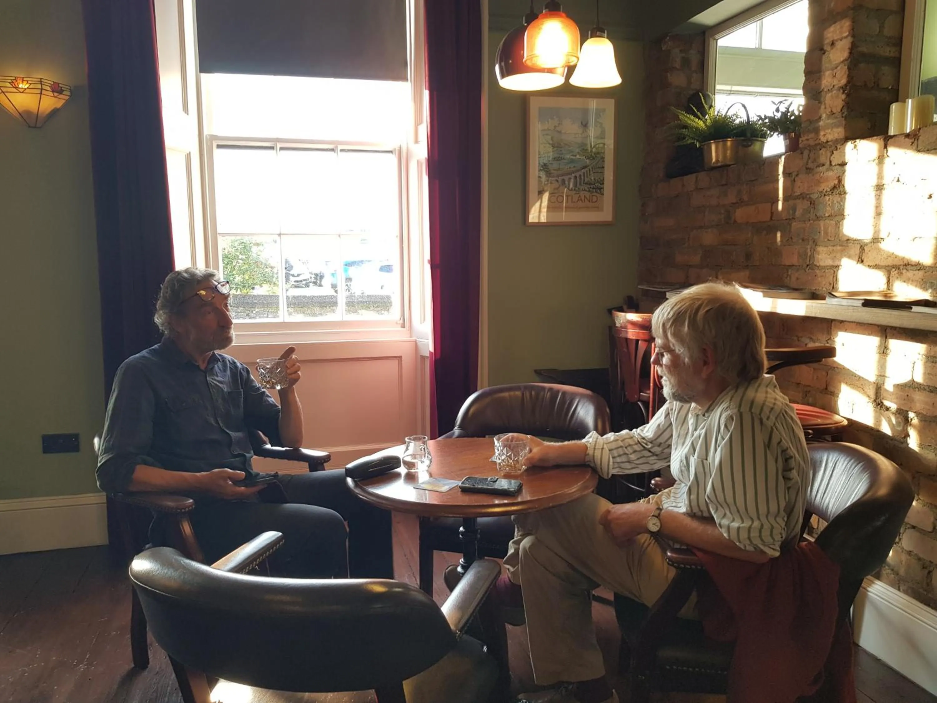 Lounge or bar in The Kelvin Hotel
