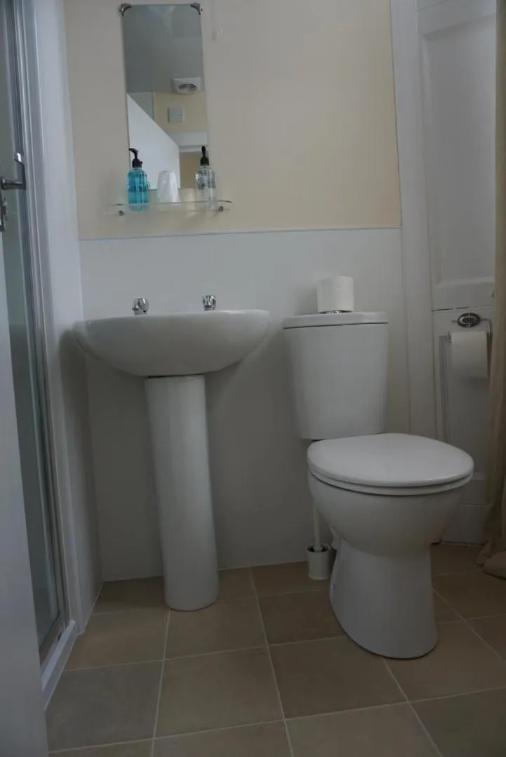 Bathroom in The Kelvin Hotel