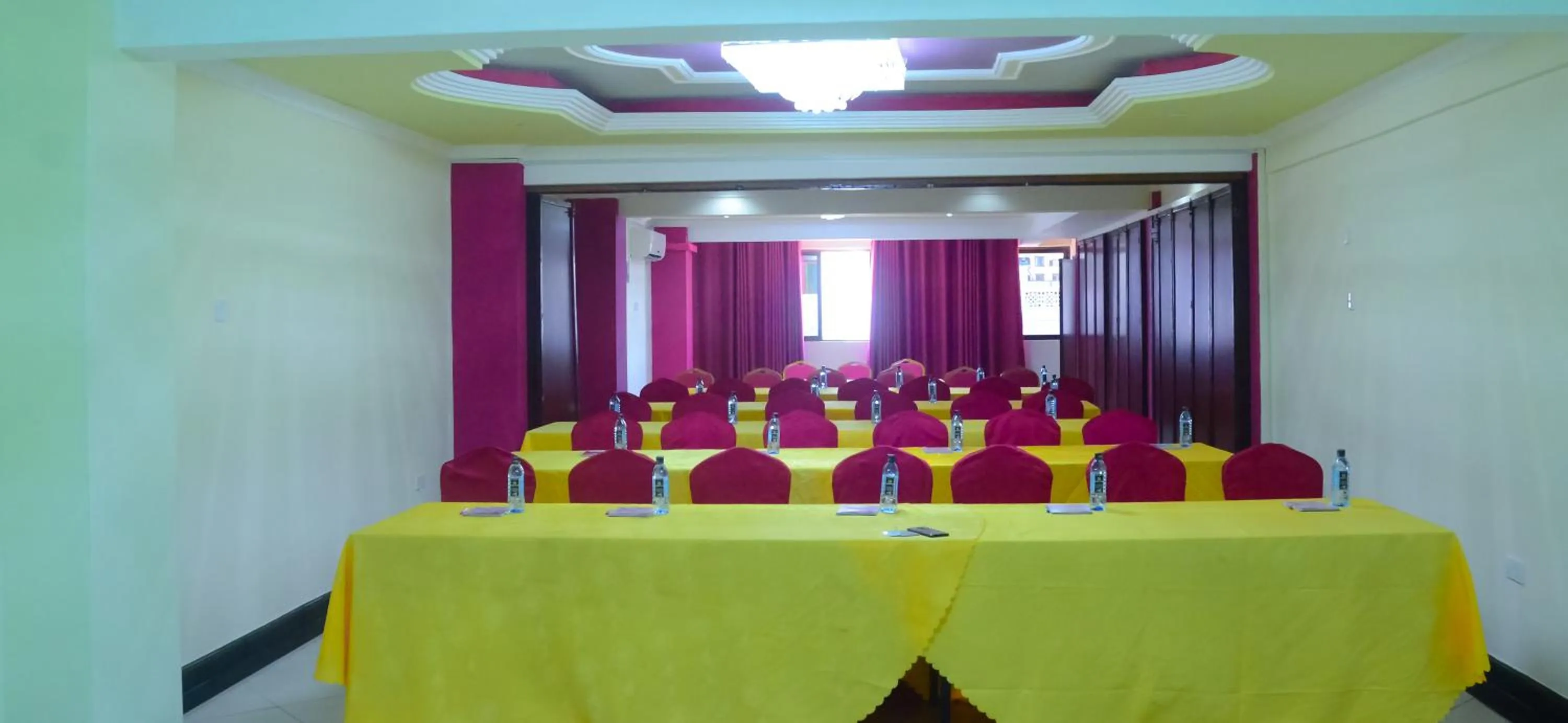 Meeting/conference room in Sheratton Regency Hotel