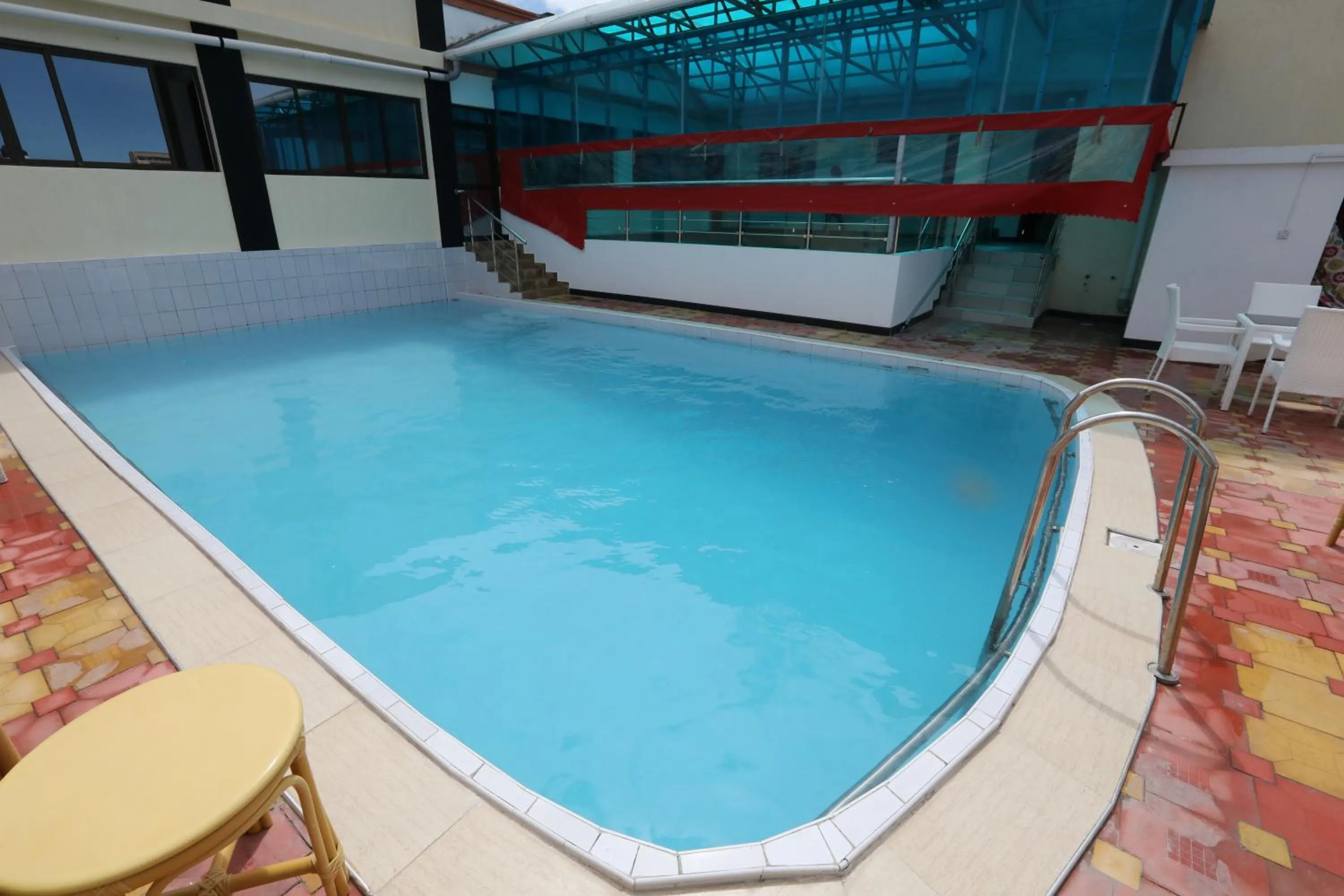 Diving in Sheratton Regency Hotel